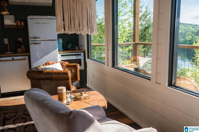 Clanton, Alabama, 35046, United States, 2 Bedrooms Bedrooms, ,1 BathroomBathrooms,Residential,For Sale,1980406