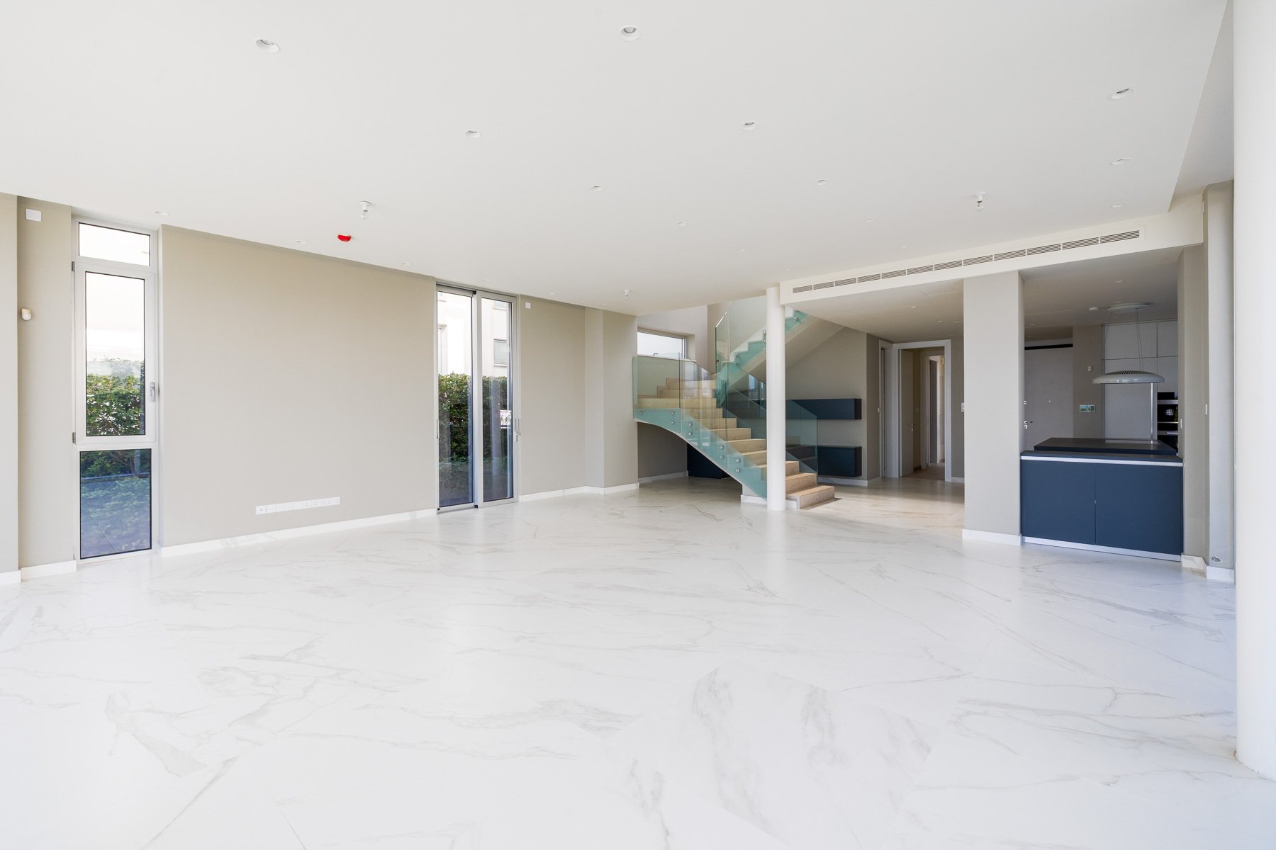  Beachfront Living: Five-Bedroom Villa with Private Pool in Coral Bay - 物件實景