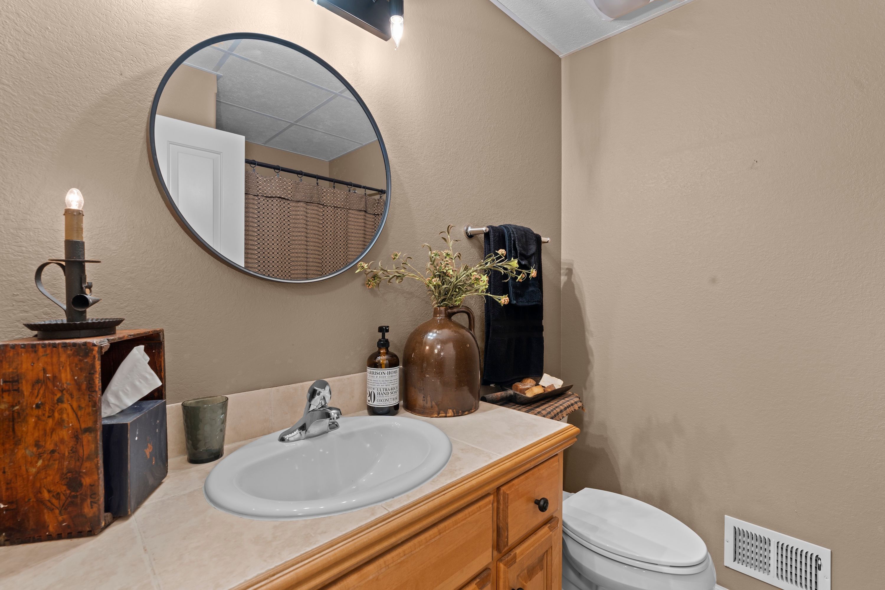  W230N7956 Bluebill Drive, Sussex, WI 53089 - 物件實景