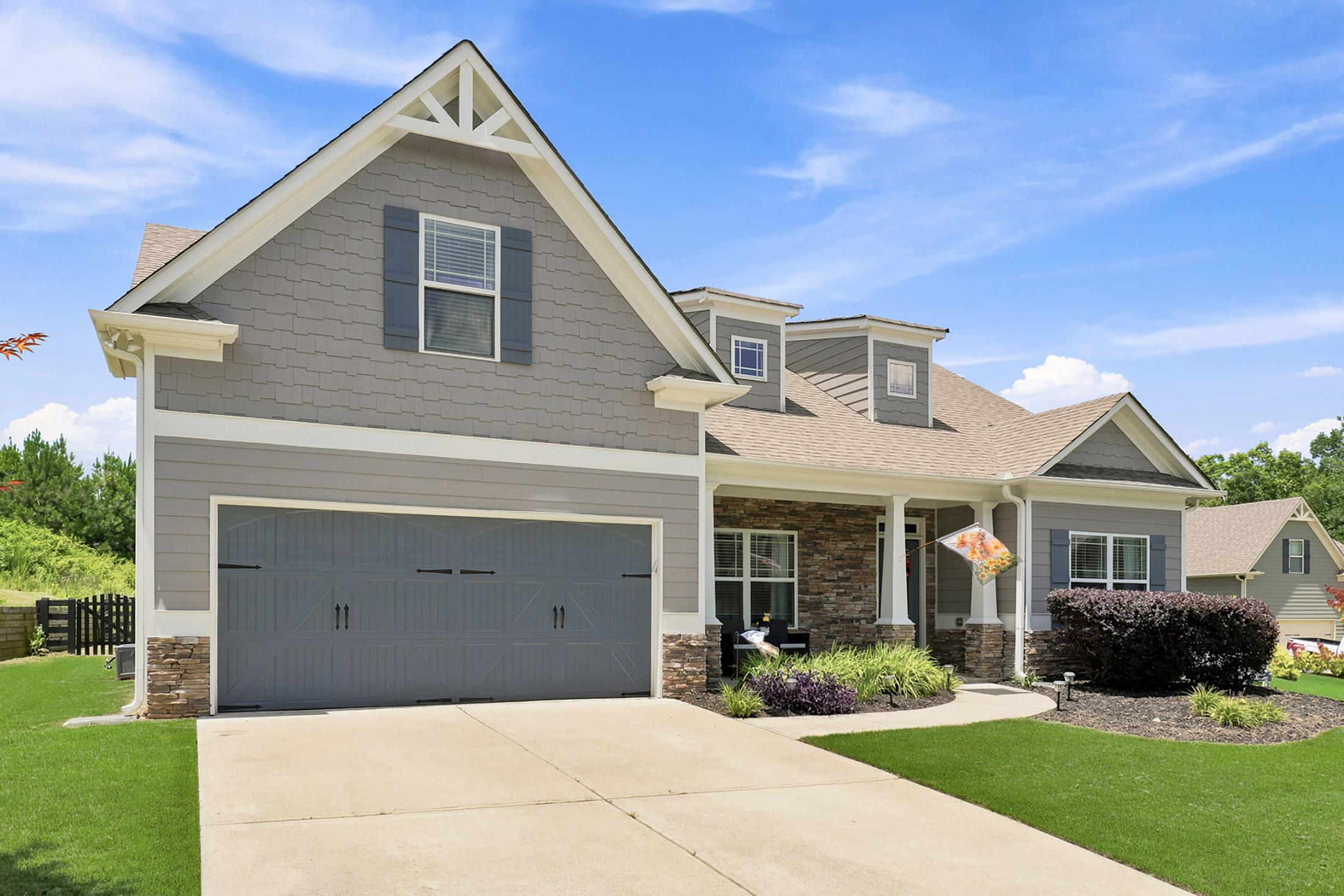  Thoughtfully Designed Craftsman Style Home in Seven Hills - 物件實景