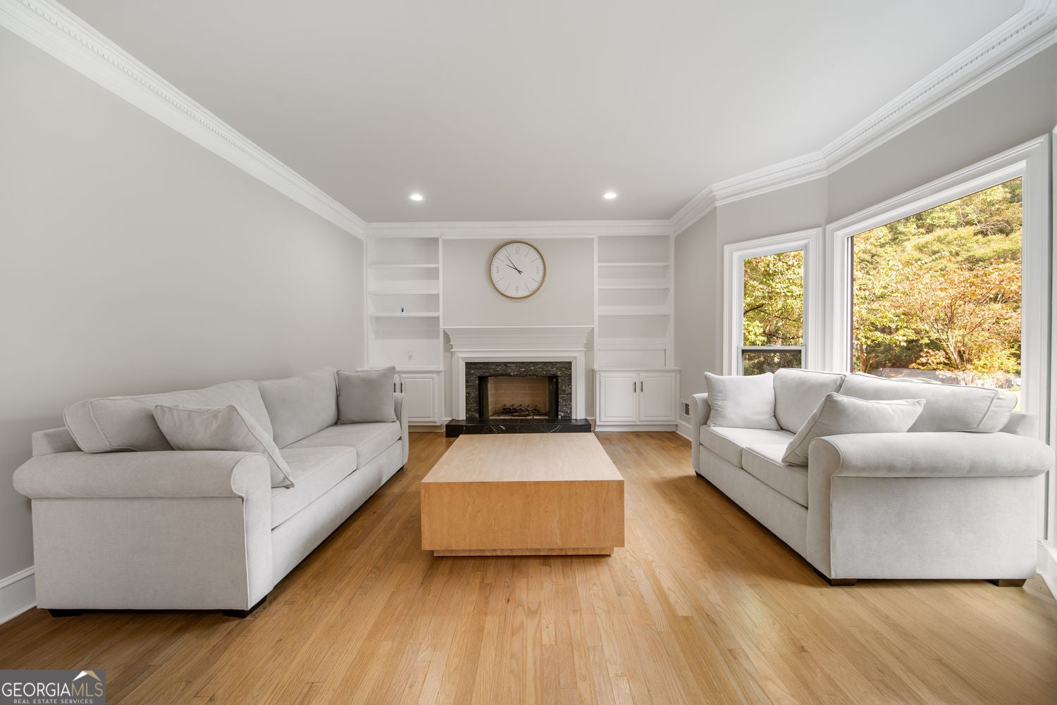 Atlanta, Georgia, 30350, United States, 8 Bedrooms Bedrooms, ,6 BathroomsBathrooms,Residential,For Sale,1992514