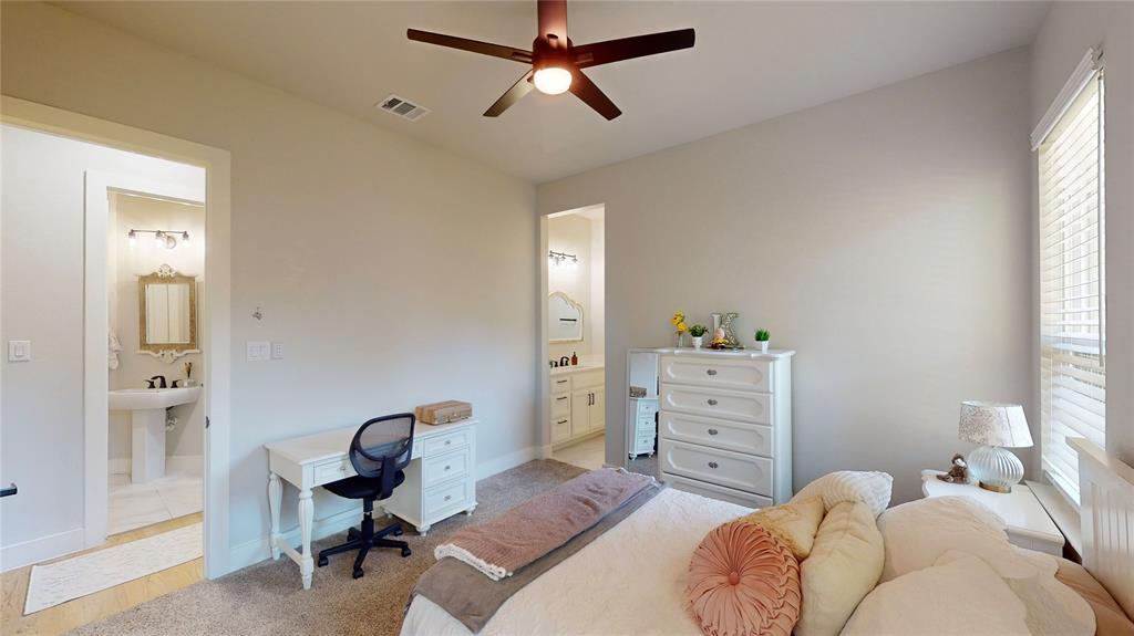 Mabank, Texas, 75156, United States, 3 Bedrooms Bedrooms, ,3 BathroomsBathrooms,Residential,For Sale,1827863