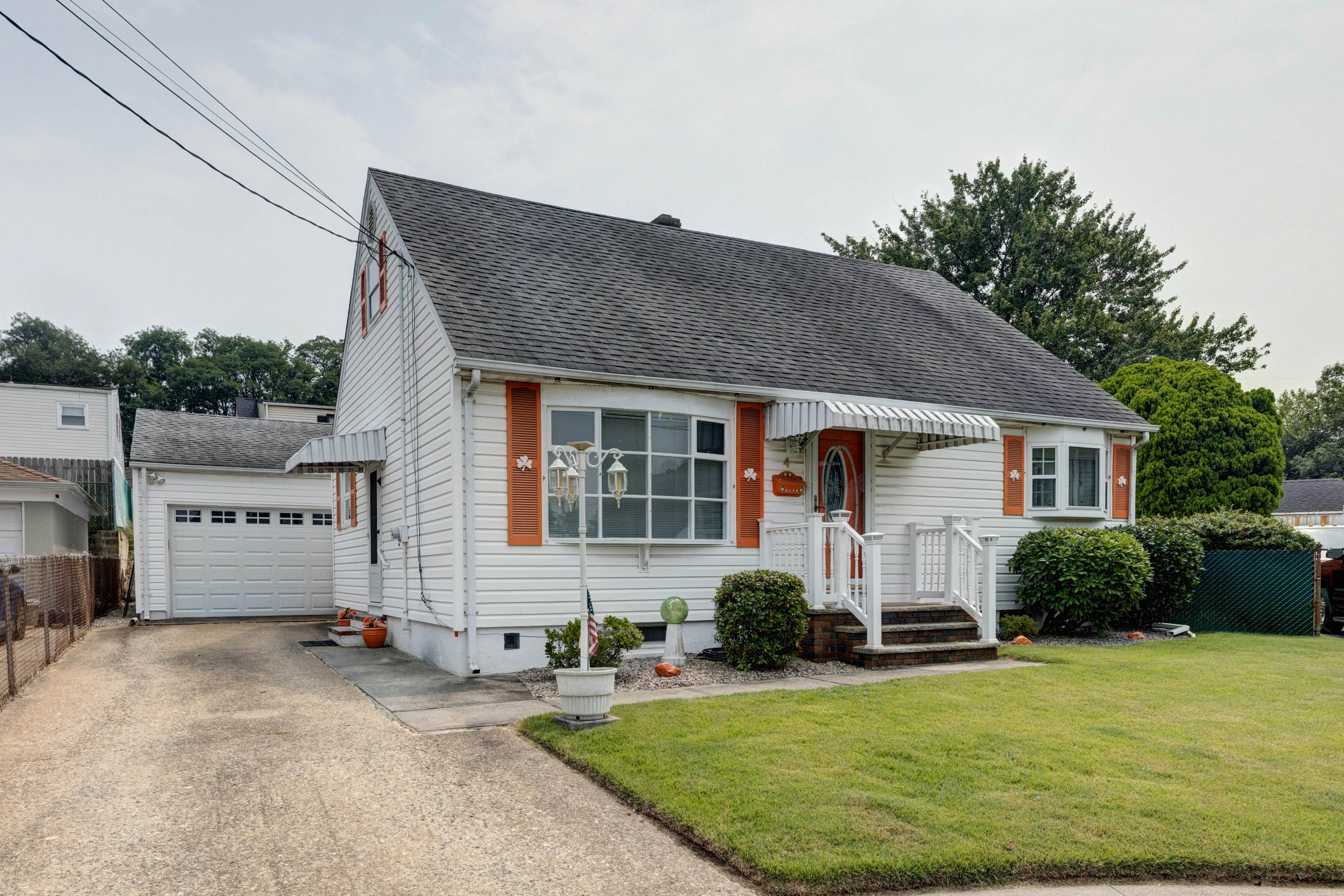 South Amboy, New Jersey, 08879, United States, 4 Bedrooms Bedrooms, ,2 BathroomsBathrooms,Residential,For Sale,1909705