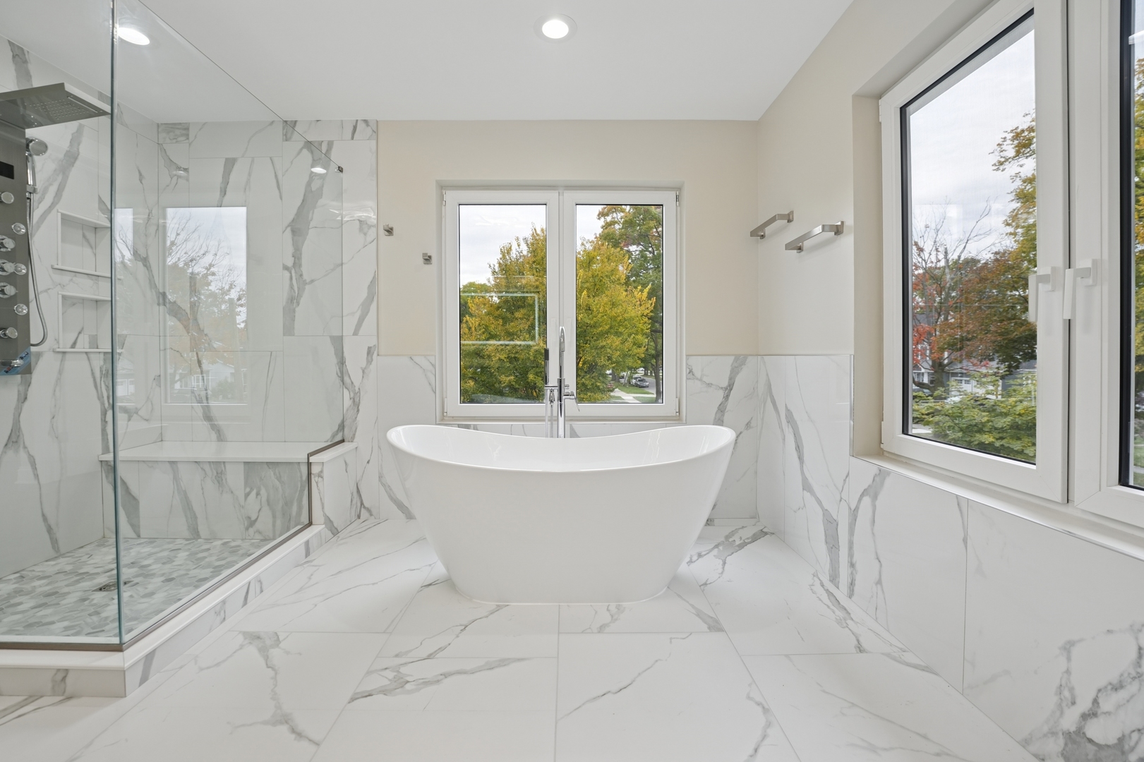 Park Ridge, Illinois, 60068, United States, 4 Bedrooms Bedrooms, ,5 BathroomsBathrooms,Residential,For Sale,1988945