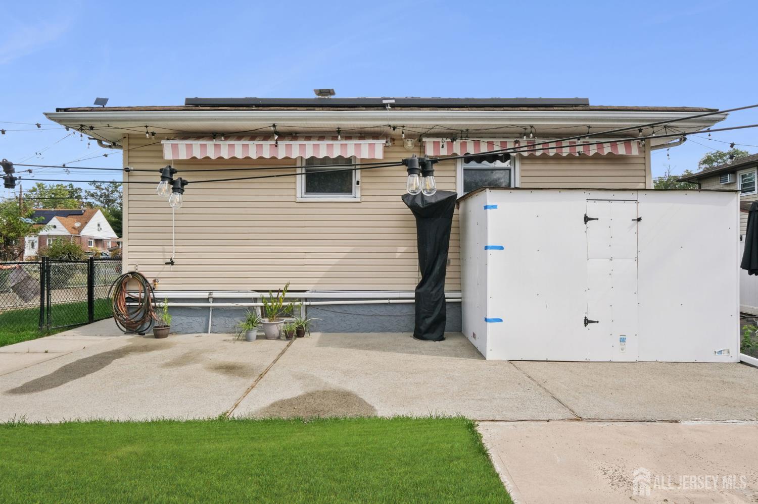 Woodbridge Proper, New Jersey, 07095, United States, 3 Bedrooms Bedrooms, ,3 BathroomsBathrooms,Residential,For Sale,1997367