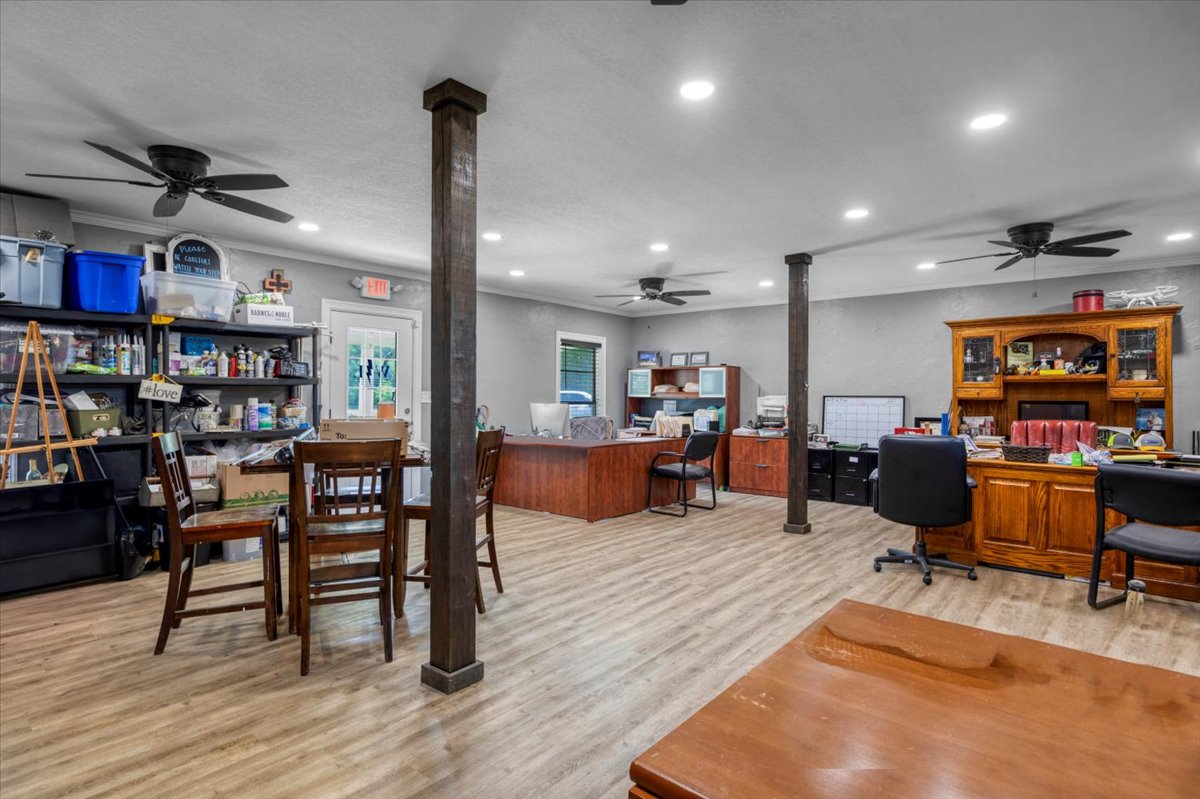 Carthage, Texas, 75633, United States, 5 Bedrooms Bedrooms, ,4 BathroomsBathrooms,Residential,For Sale,1804016