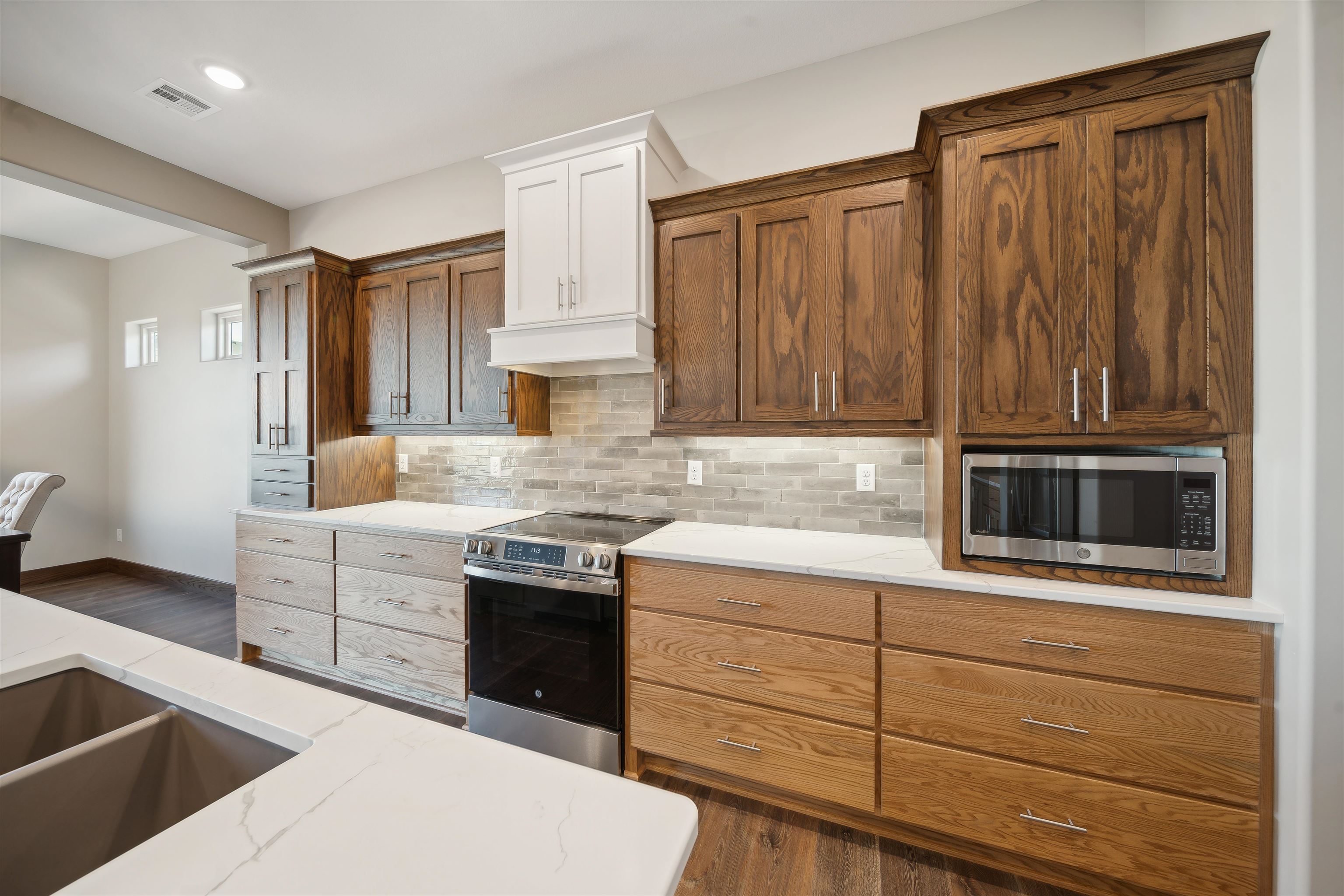 1626 S Dove Place, Goddard, Kansas, 67052, United States, 3 Bedrooms Bedrooms, ,3 BathroomsBathrooms,Residential,For Sale,1626 S Dove Place,1655934