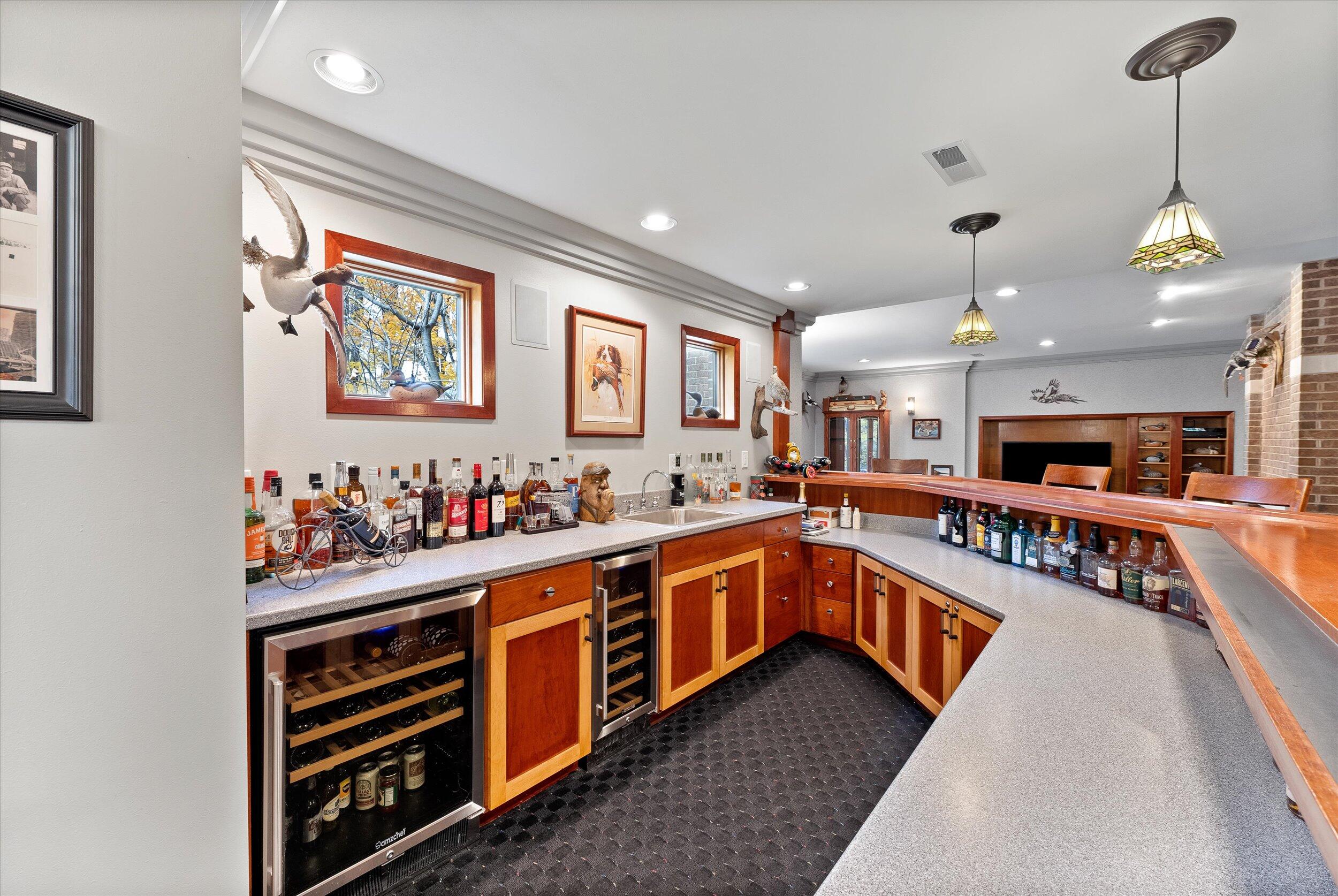 Grafton, Wisconsin, 53024, United States, 4 Bedrooms Bedrooms, ,6 BathroomsBathrooms,Residential,For Sale,1989565