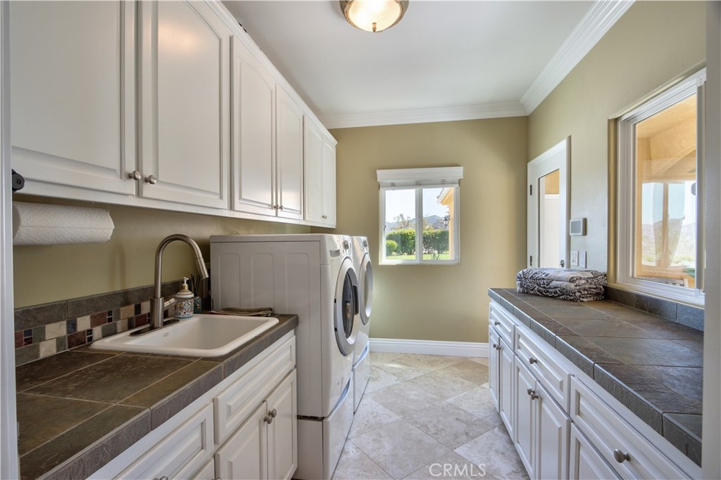 Temecula, California, 92592, United States, 4 Bedrooms Bedrooms, ,5 BathroomsBathrooms,Residential,For Sale,1974185