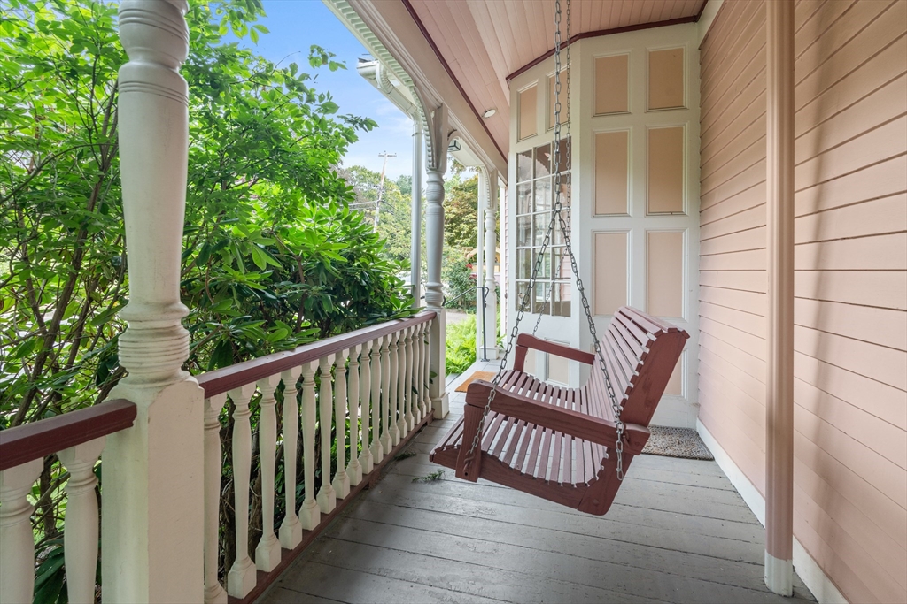 Cambridge, Massachusetts, 02140, United States, 5 Bedrooms Bedrooms, ,4 BathroomsBathrooms,Residential,For Sale,1939674