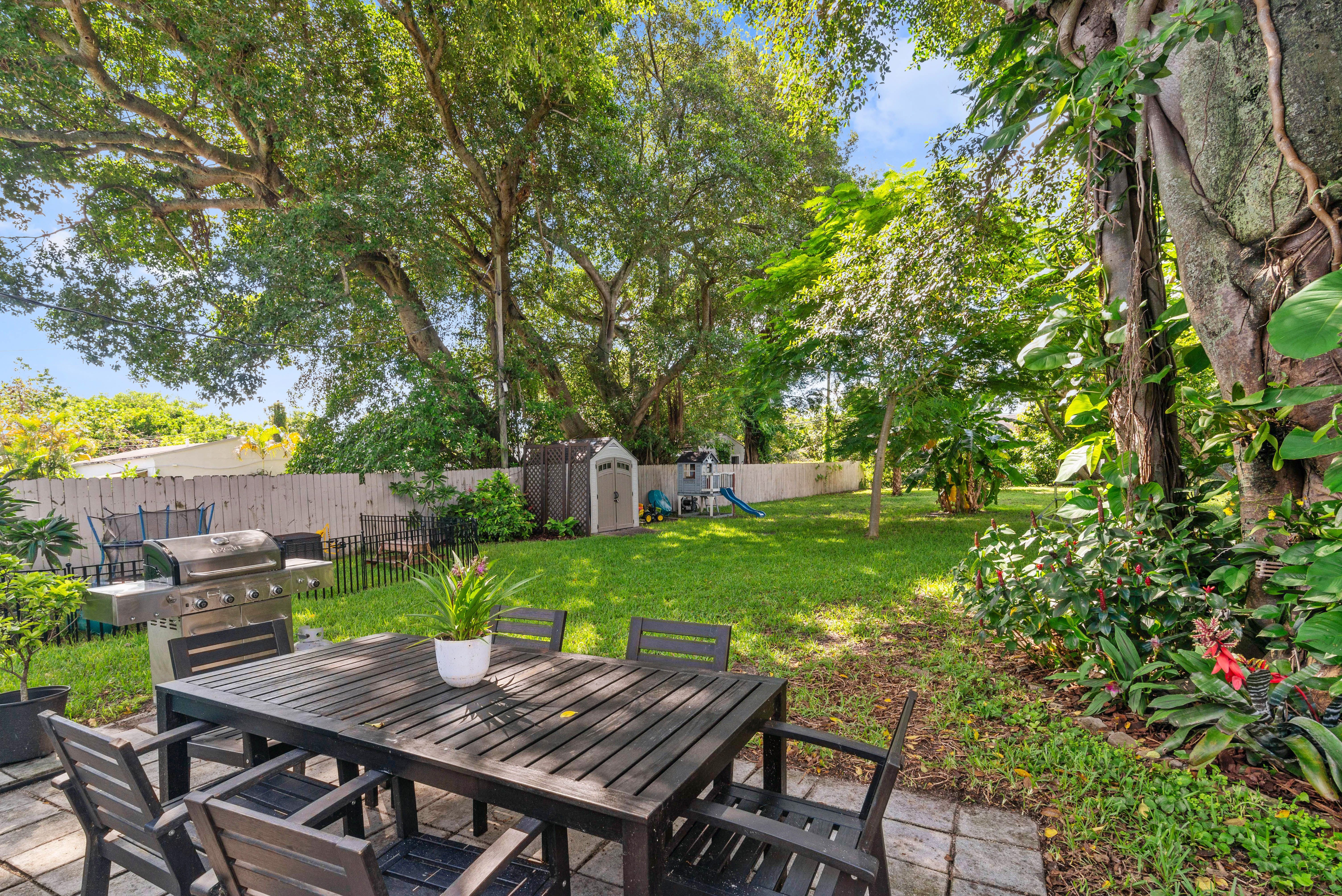  2434 Lincoln St, Hollywood, FL, 33020 - 物件實景