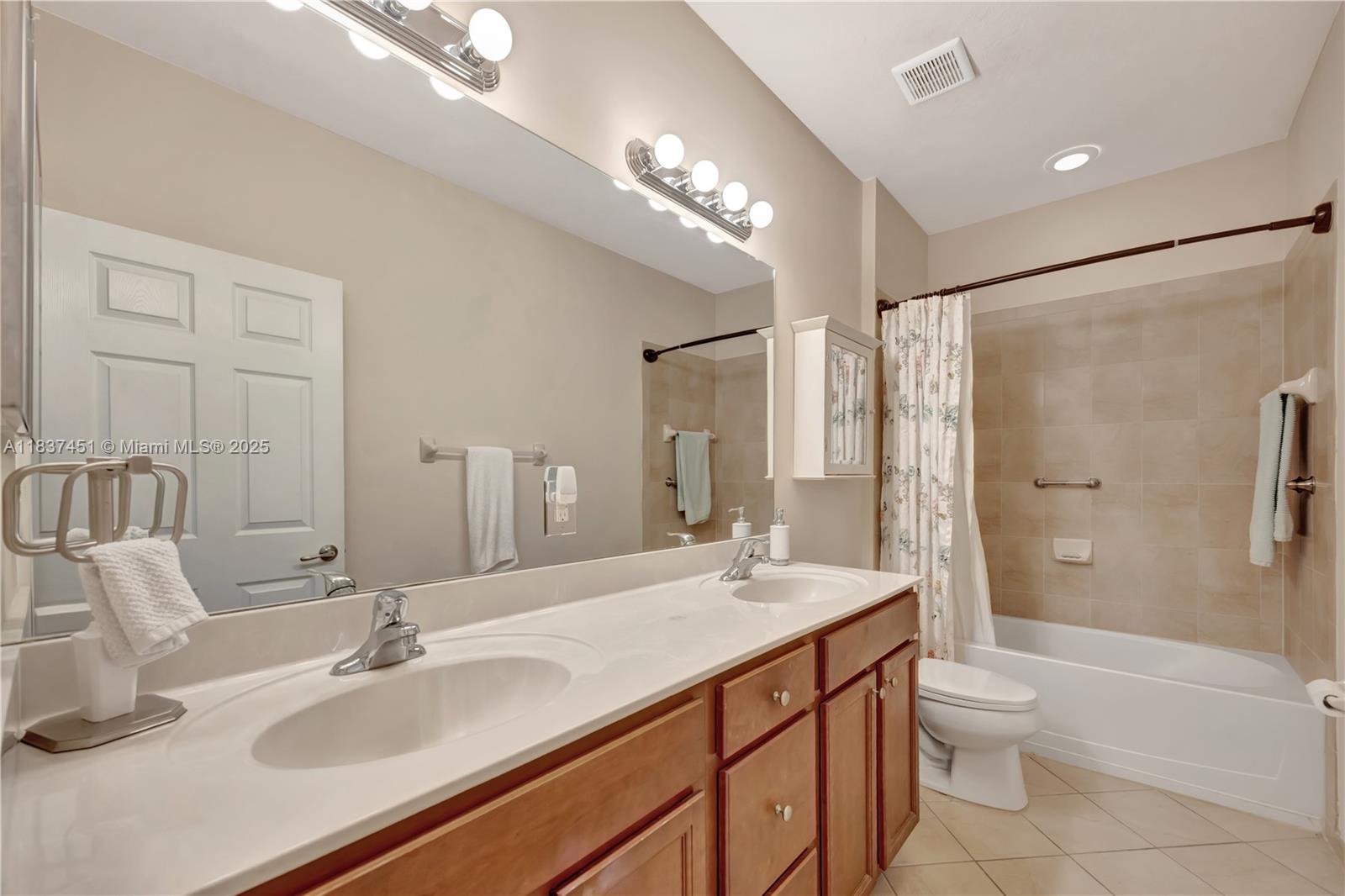 Homestead, Florida, 33033, United States, 3 Bedrooms Bedrooms, ,2 BathroomsBathrooms,Residential,For Sale,1891522