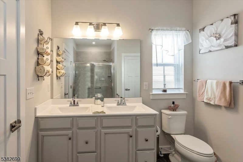 Mansfield Twp., New Jersey, 07865, United States, 2 Bedrooms Bedrooms, ,2 BathroomsBathrooms,Residential,For Sale,1938637