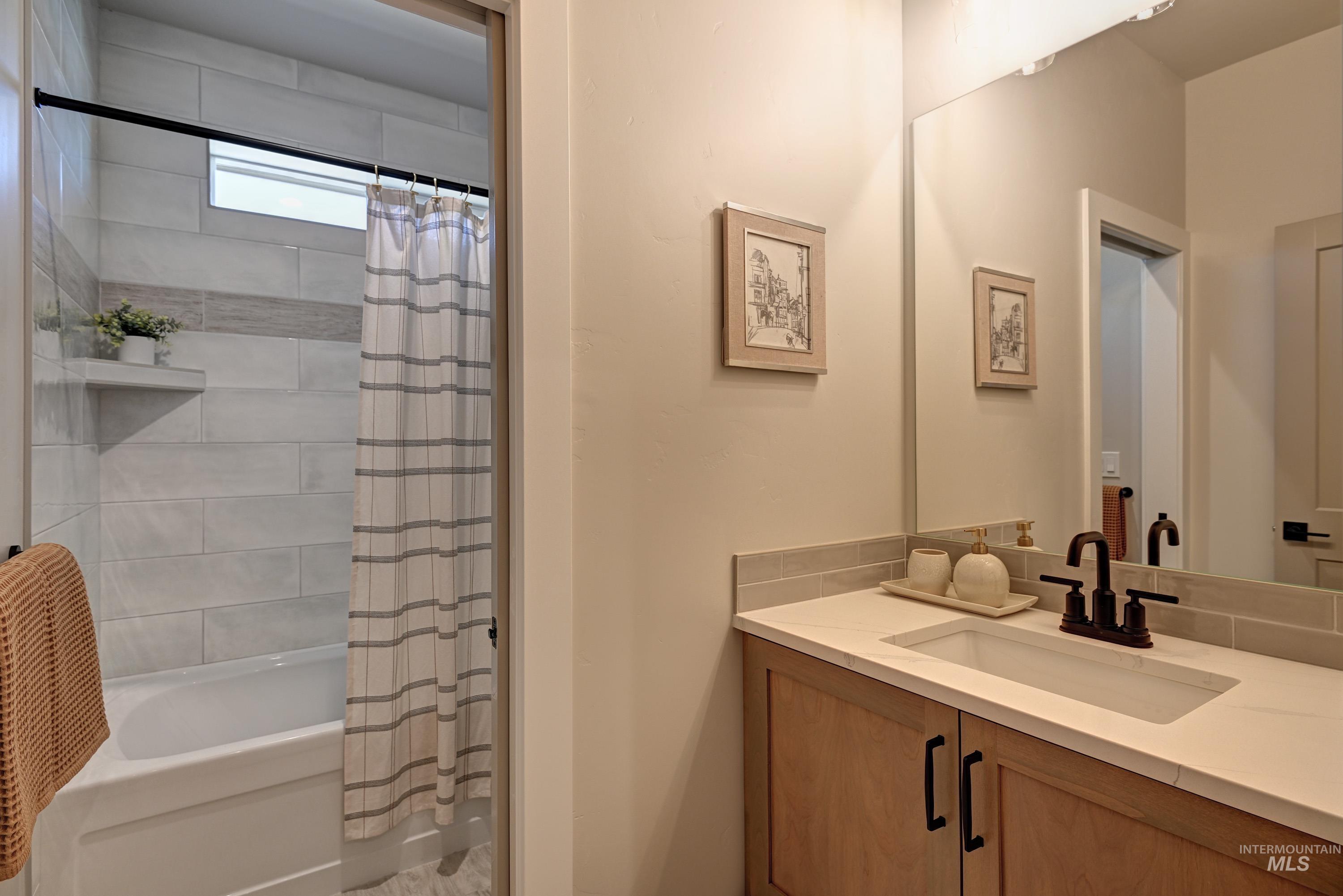 Meridian, Idaho, 83642-2597, United States, 3 Bedrooms Bedrooms, ,Residential,For Sale,1984862