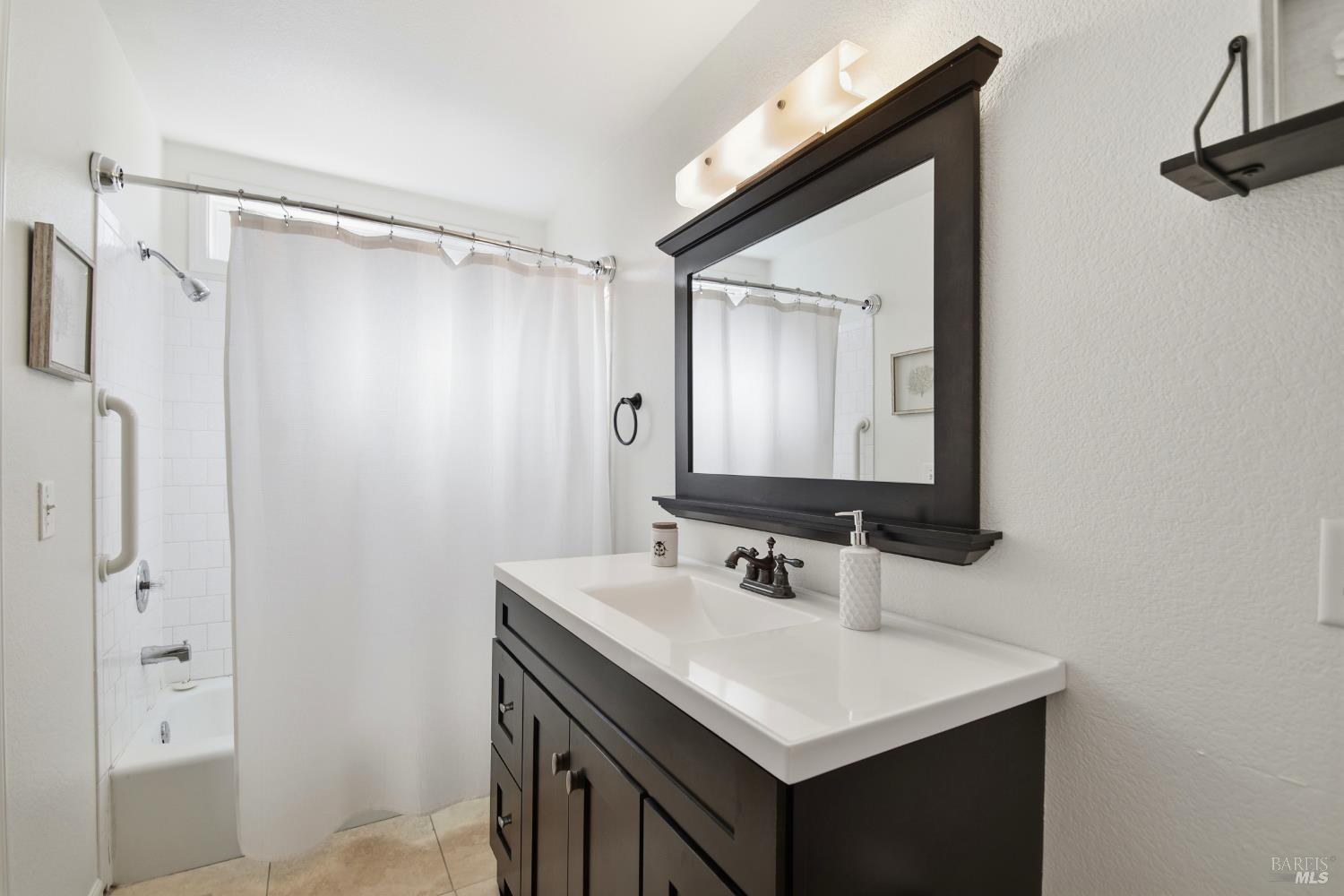 Santa Rosa, California, 95409, United States, 4 Bedrooms Bedrooms, ,3 BathroomsBathrooms,Residential,For Sale,1996103