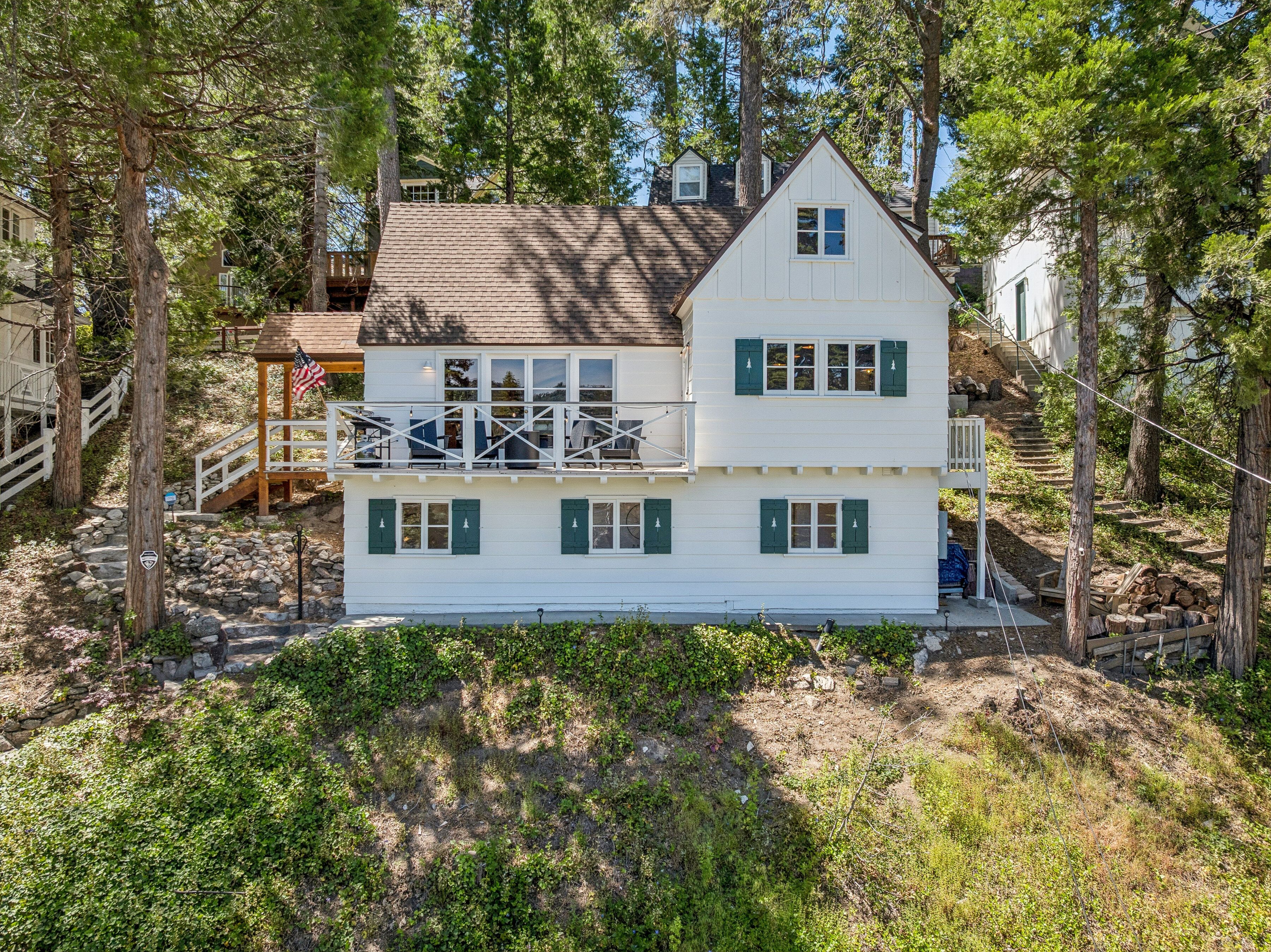  28901 Palisades Drive, Lake Arrowhead, CA 92352 - 物件實景