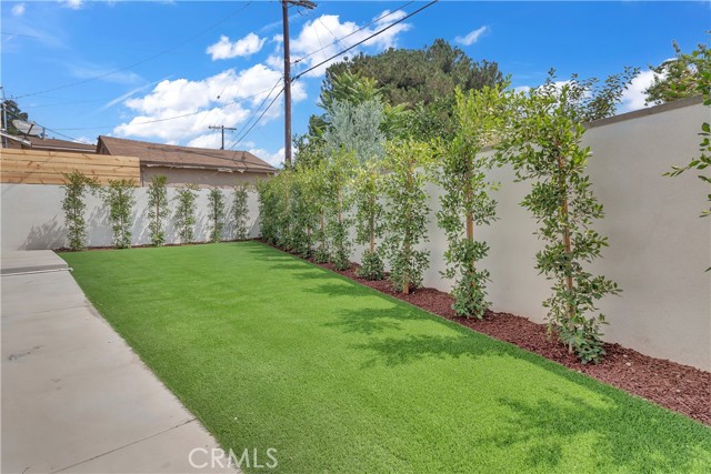 Los Angeles, California, 90032, United States, 4 Bedrooms Bedrooms, ,2 BathroomsBathrooms,Residential,For Sale,1916443