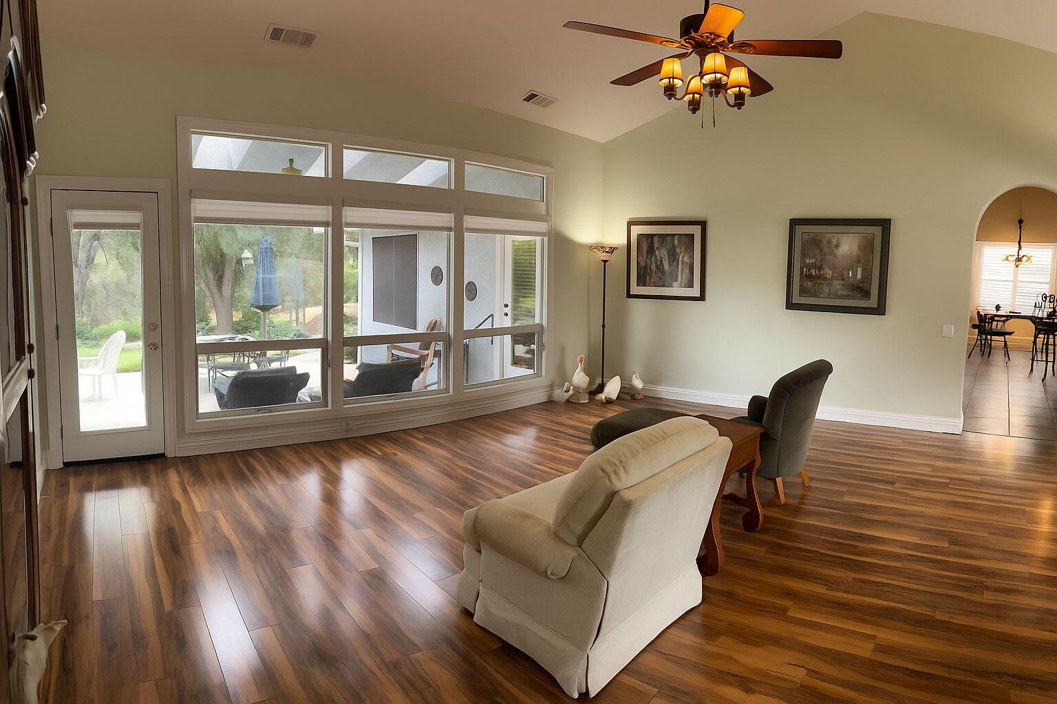 Redding, California, 96001, United States, 3 Bedrooms Bedrooms, ,2 BathroomsBathrooms,Residential,For Sale,1949690