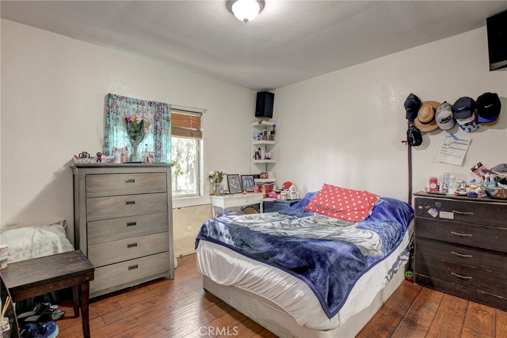 Los Angeles, California, 90003, United States, 3 Bedrooms Bedrooms, ,2 BathroomsBathrooms,Residential,For Sale,2008839