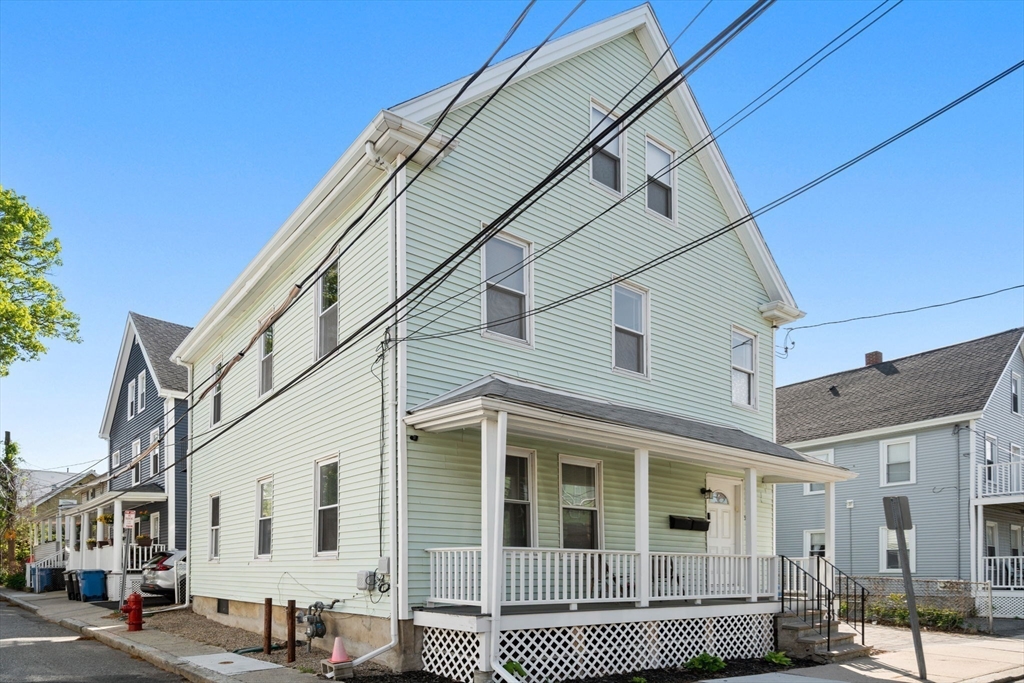 Somerville, Massachusetts, 02145, United States, 5 Bedrooms Bedrooms, ,3 BathroomsBathrooms,Residential,For Sale,1818195