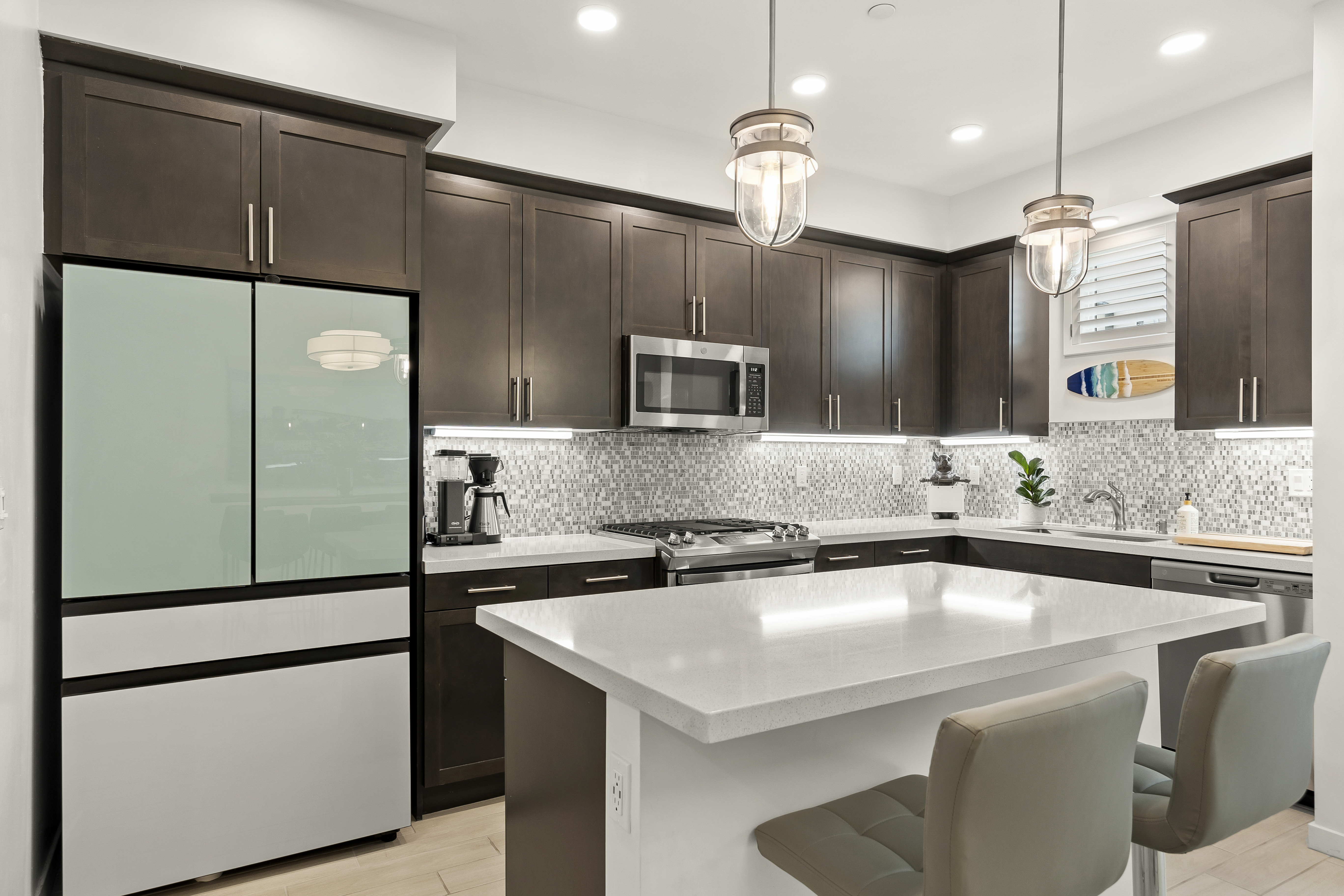  1536 East Thompson Boulevard, Ventura, CA 93001 - 物件實景