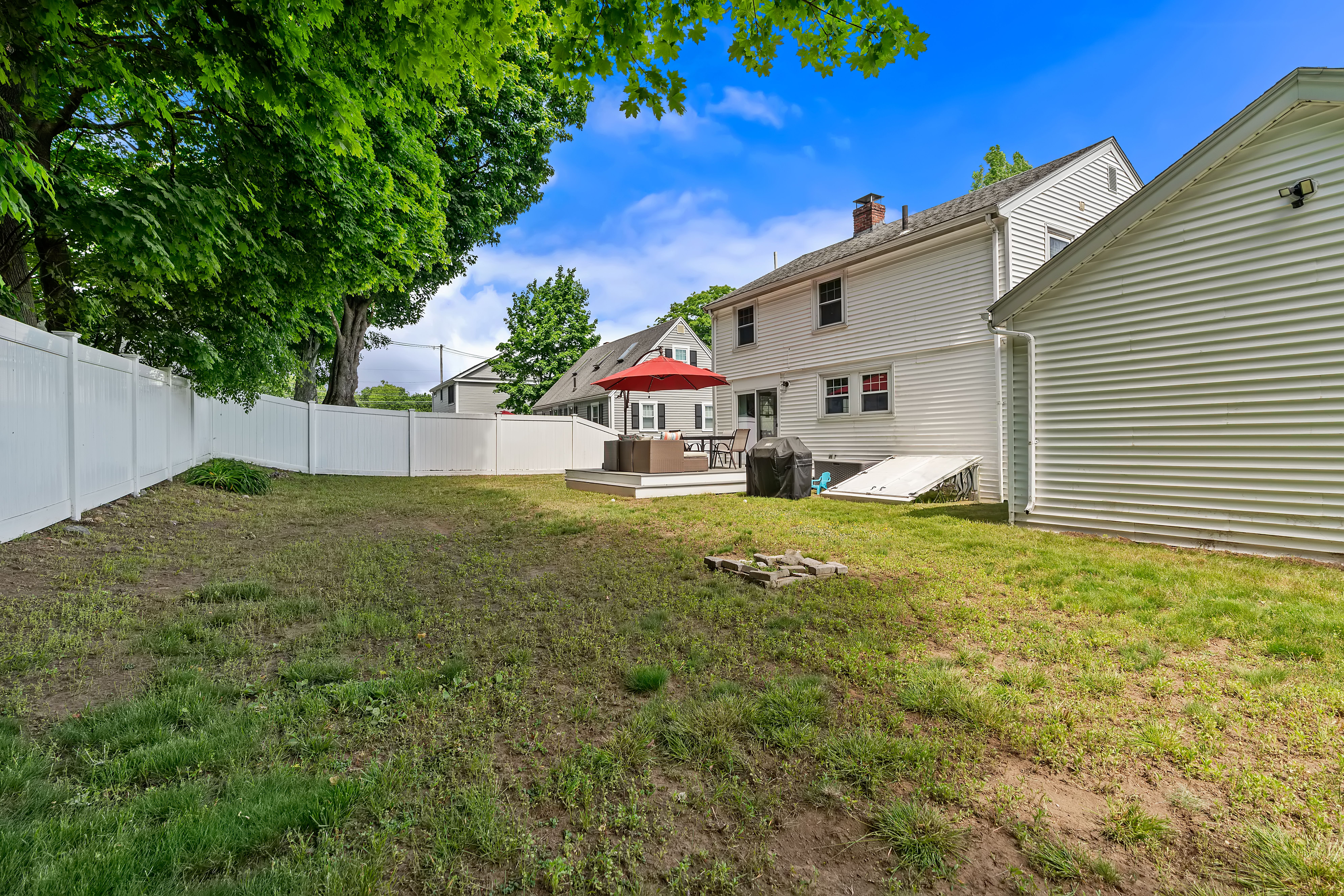  9 Chapman Road, Wakefield, MA, 01880 - 物件實景