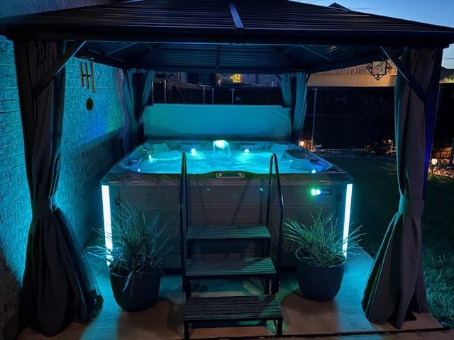 Arlington, Texas, 76005, United States, 3 Bedrooms Bedrooms, ,2 BathroomsBathrooms,Residential,For Sale,1902792