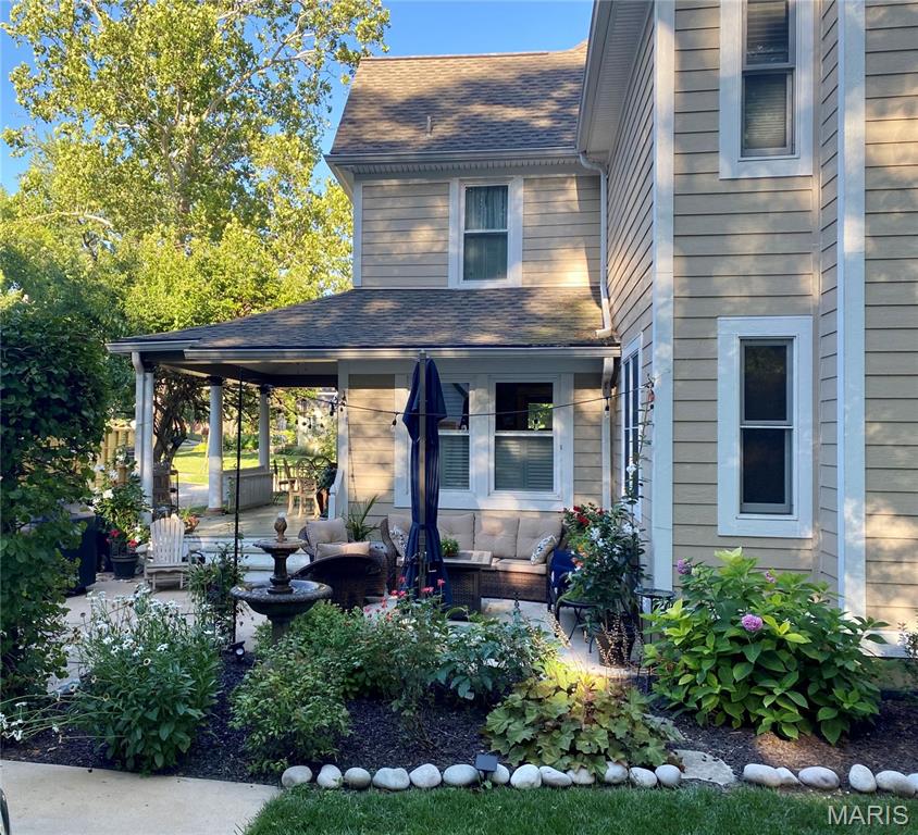 Kirkwood, Missouri, 63122, United States, 4 Bedrooms Bedrooms, ,4 BathroomsBathrooms,Residential,For Sale,1986224