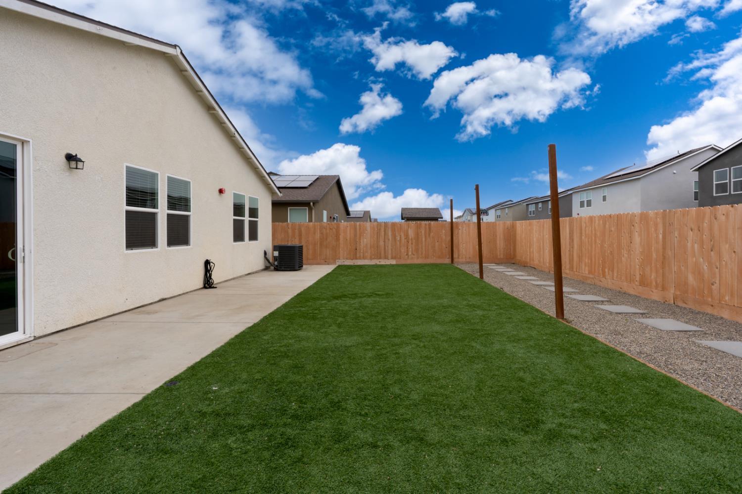 Los Banos, California, 93635, United States, 4 Bedrooms Bedrooms, ,2 BathroomsBathrooms,Residential,For Sale,2005631