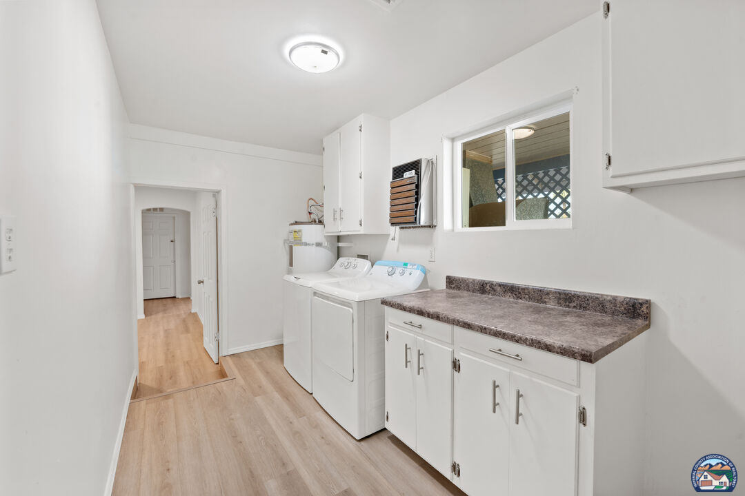 El Centro, California, 92243, United States, 3 Bedrooms Bedrooms, ,2 BathroomsBathrooms,Residential,For Sale,1939319