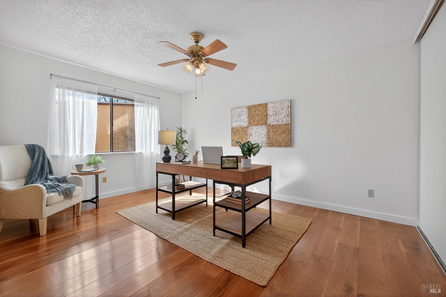 Sonoma, California, 95476, United States, 2 Bedrooms Bedrooms, ,2 BathroomsBathrooms,Residential,For Sale,2015978