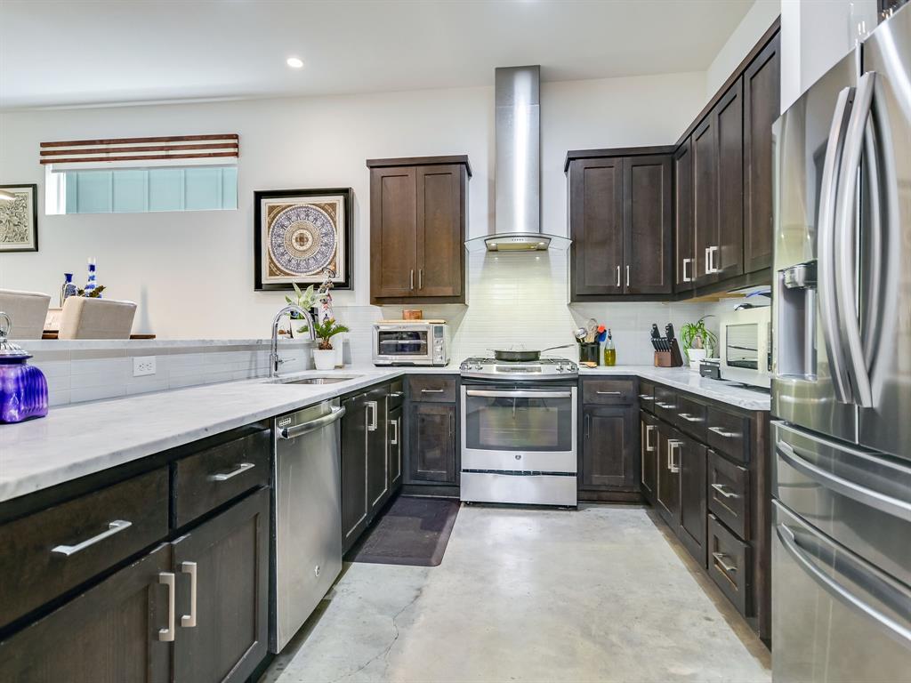 1215 Maple Ave, Austin, Texas, 78702, United States, 4 Bedrooms Bedrooms, ,4 BathroomsBathrooms,Residential,For Sale,1215 Maple Ave,1409568