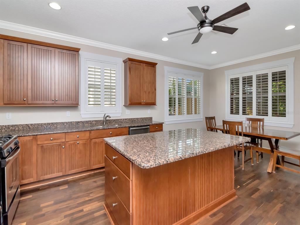 Tampa, Florida, 33629, United States, 5 Bedrooms Bedrooms, ,4 BathroomsBathrooms,Residential,For Sale,1941036