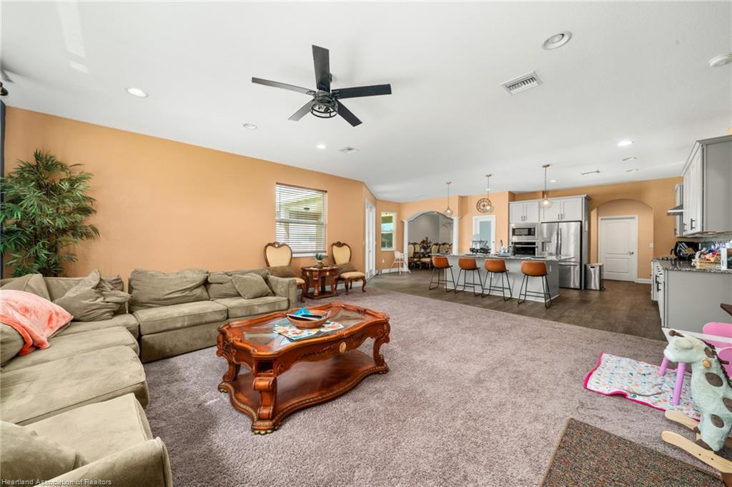 Sebring, Florida, 33872, United States, 4 Bedrooms Bedrooms, ,3 BathroomsBathrooms,Residential,For Sale,1974916