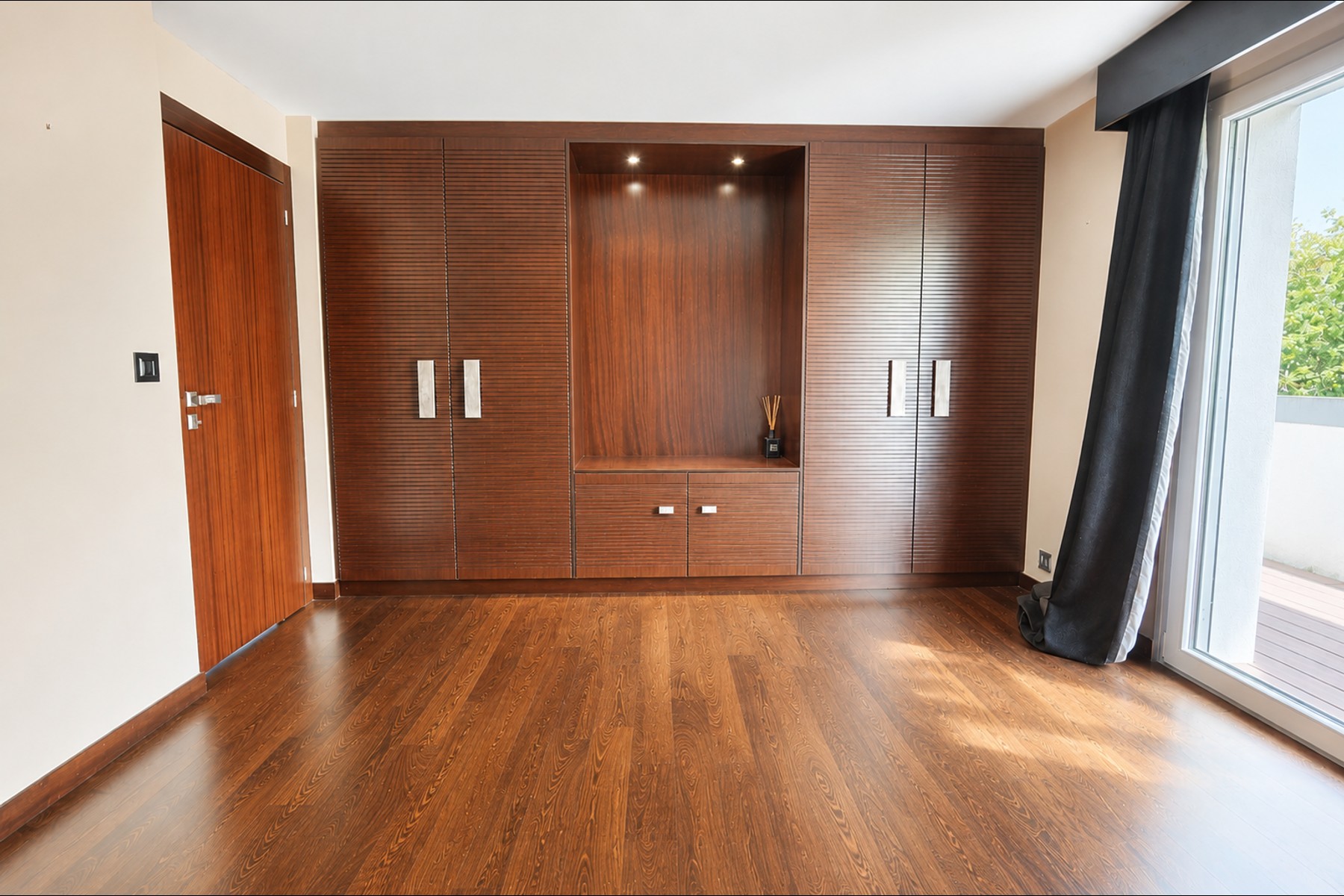  Stunning duplex apartment with lake views and high-quality finishes - 物件實景