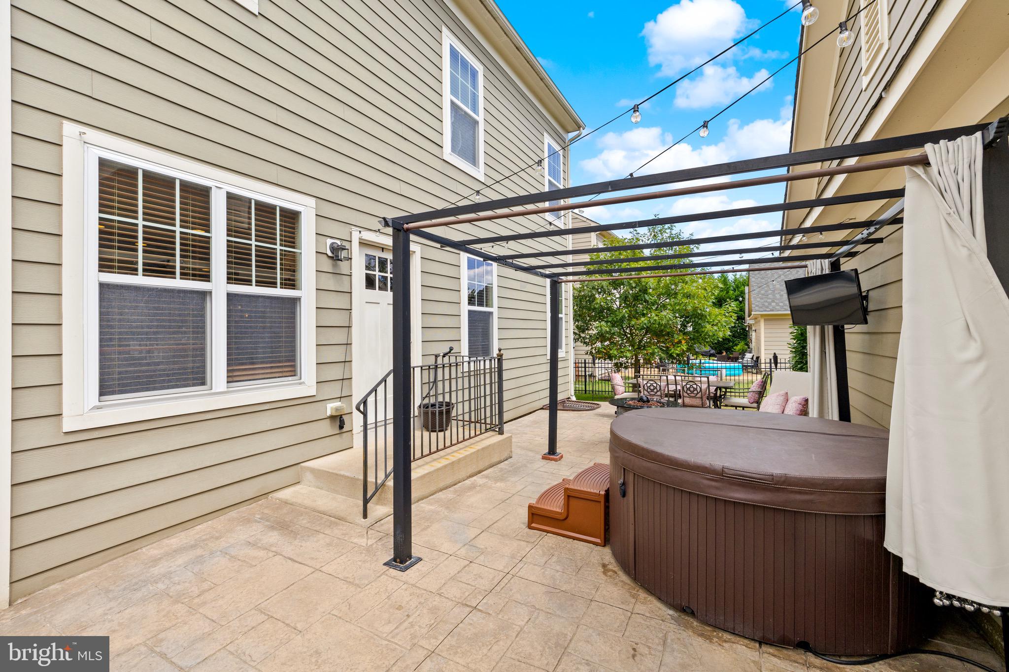 Fredericksburg, Virginia, 22401, United States, 4 Bedrooms Bedrooms, ,3 BathroomsBathrooms,Residential,For Sale,1927821
