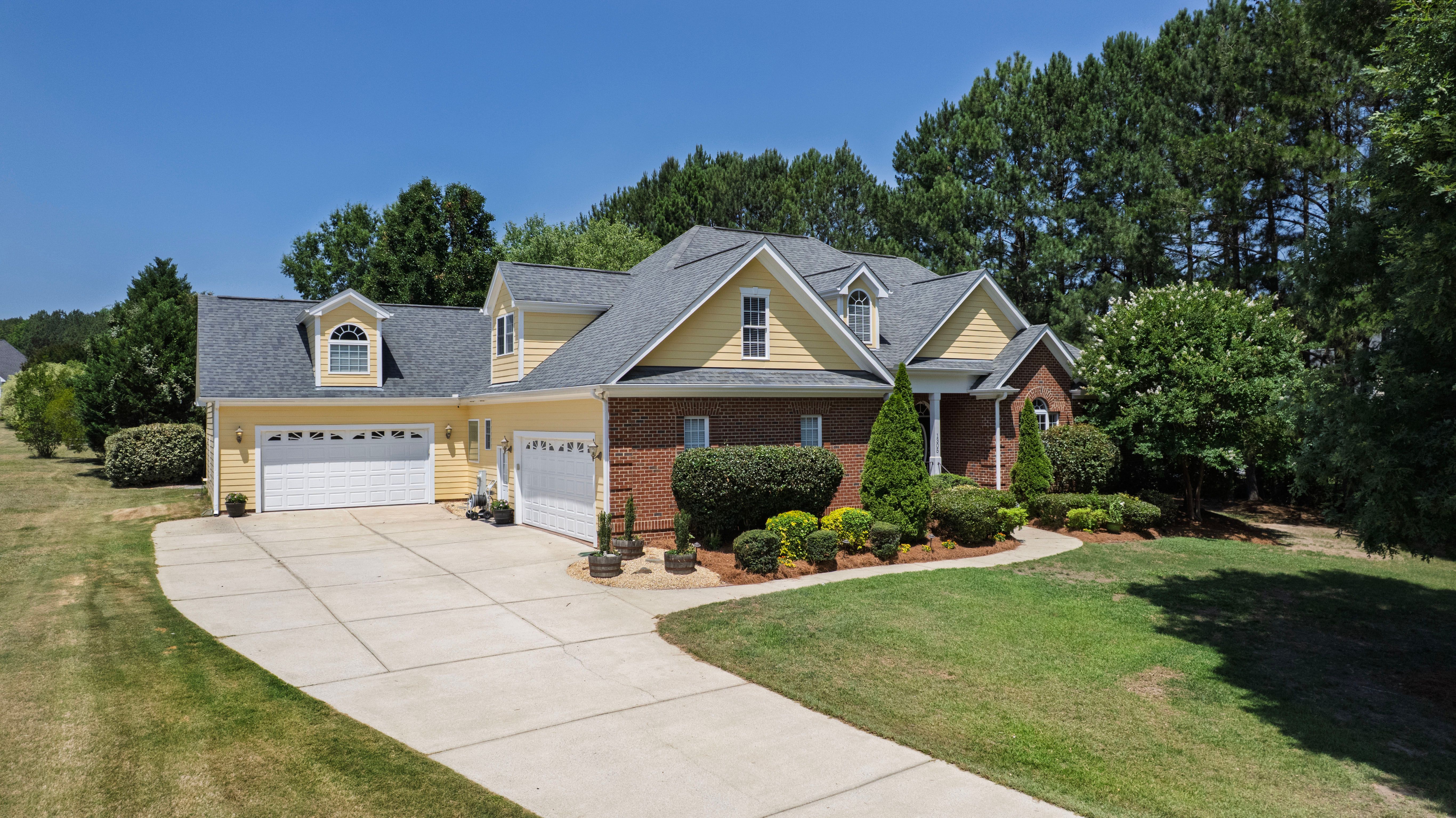  1305 Brook Hill Drive, Clayton, NC 27520 - 物件實景