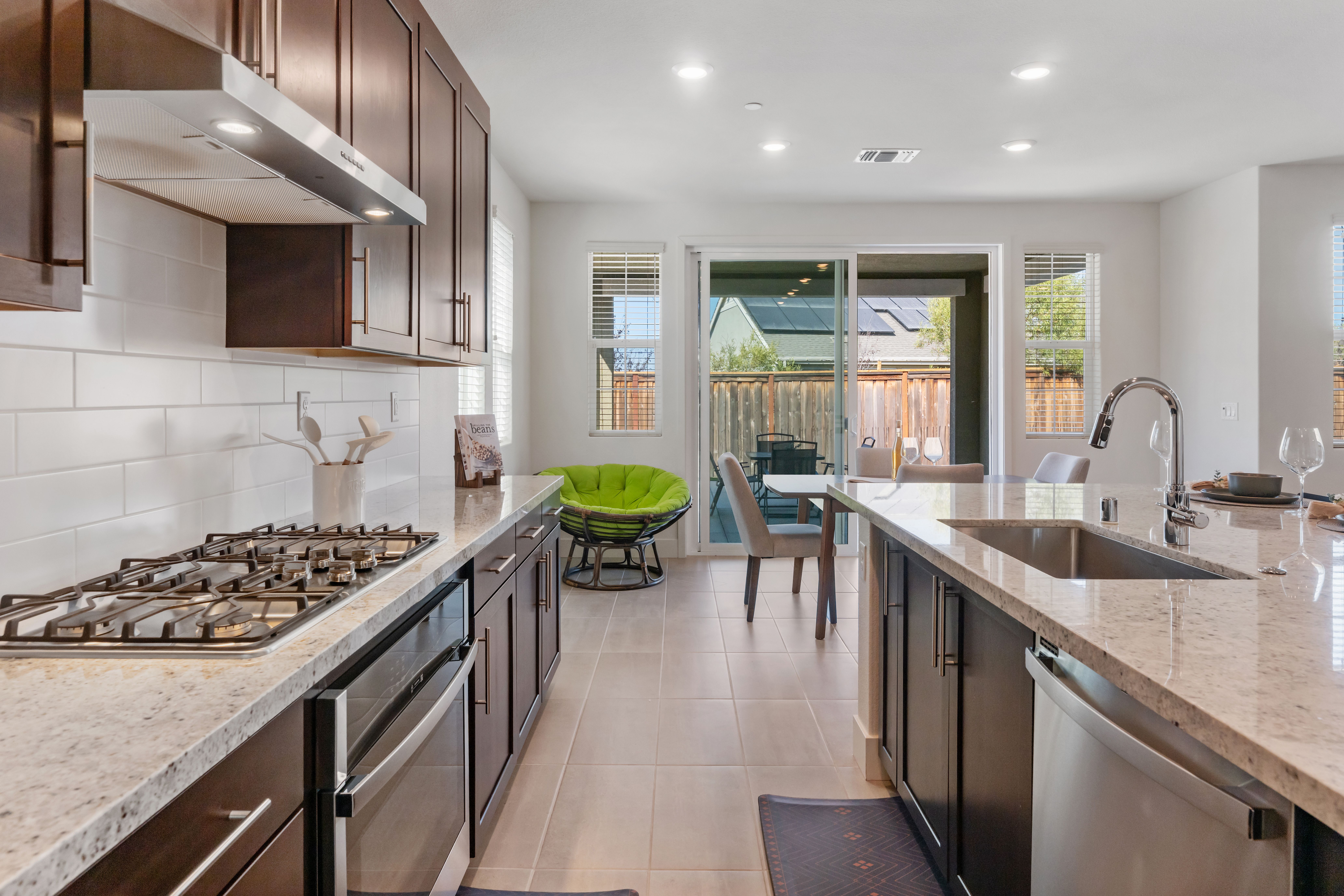  A Beautifully Established Home in Tracy Hills - 物件實景