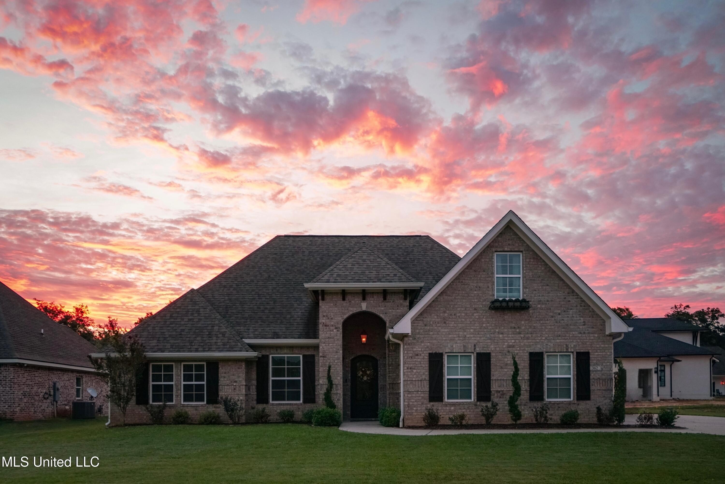 Biloxi, Mississippi, 39531, United States, 4 Bedrooms Bedrooms, ,3 BathroomsBathrooms,Residential,For Sale,1974223