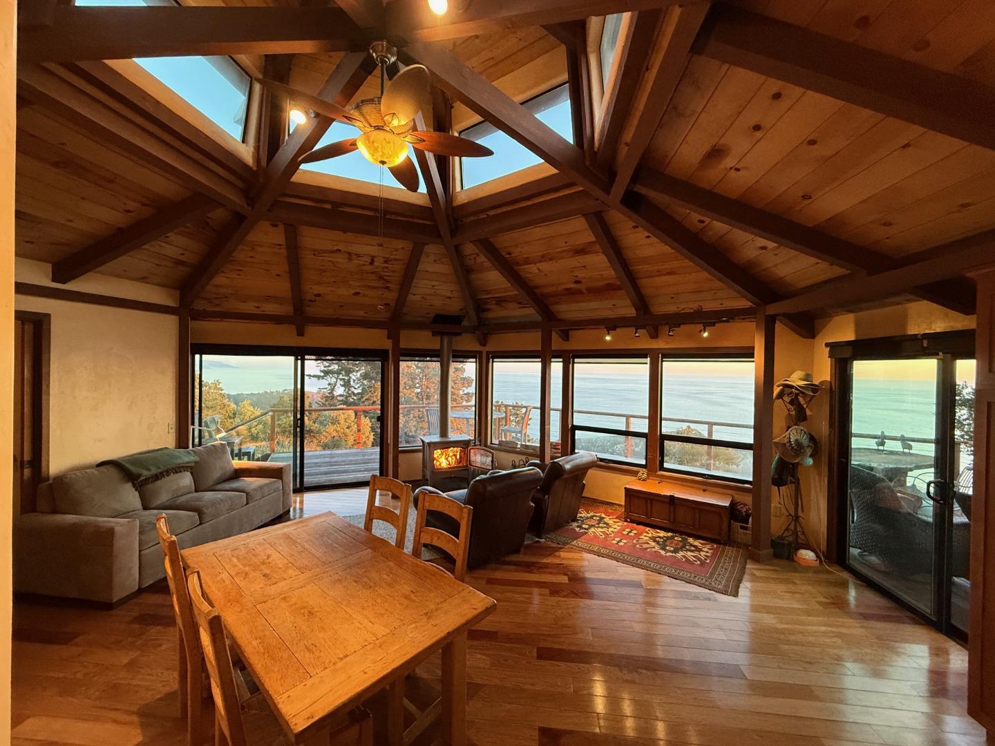 Big Sur, California, 93920, United States, 1 Bedroom Bedrooms, ,2 BathroomsBathrooms,Residential,For Sale,1876422