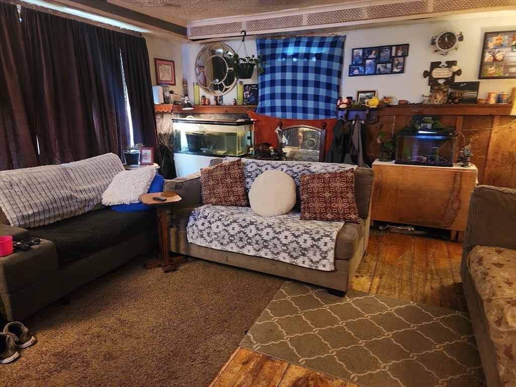 Monson, Massachusetts, 01057, United States, 7 Bedrooms Bedrooms, ,5 BathroomsBathrooms,Residential,For Sale,1795174
