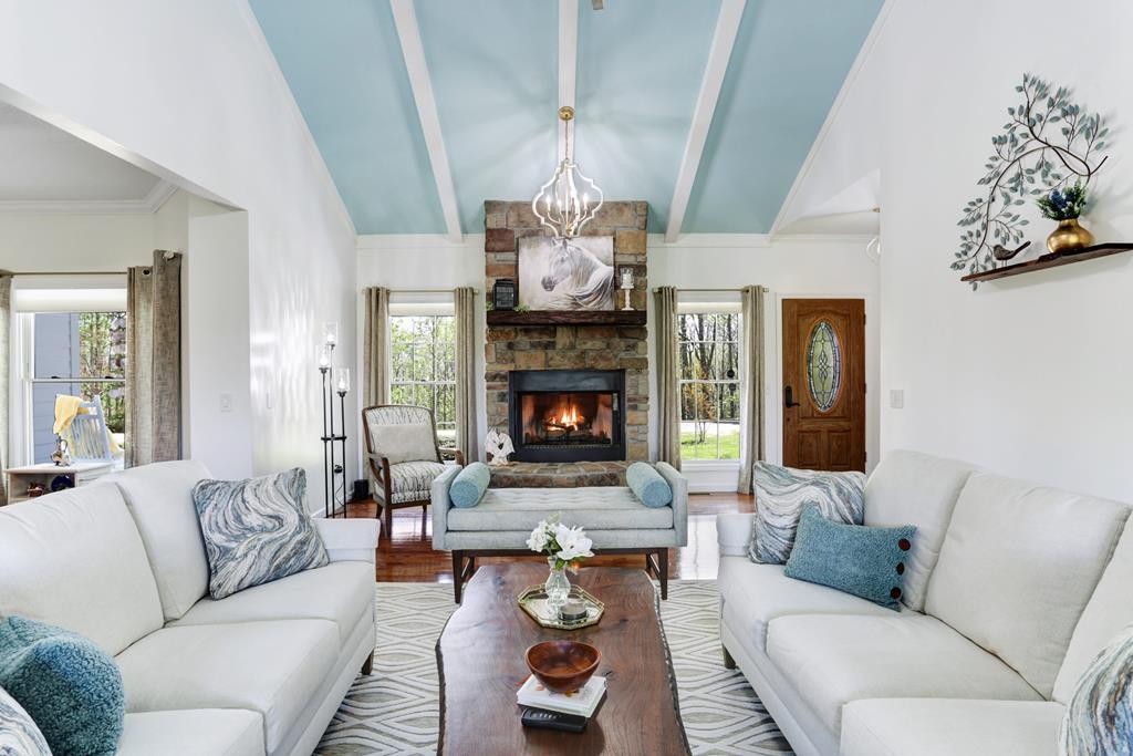 Warne, North Carolina, 28909, United States, 3 Bedrooms Bedrooms, ,3 BathroomsBathrooms,Residential,For Sale,1878165