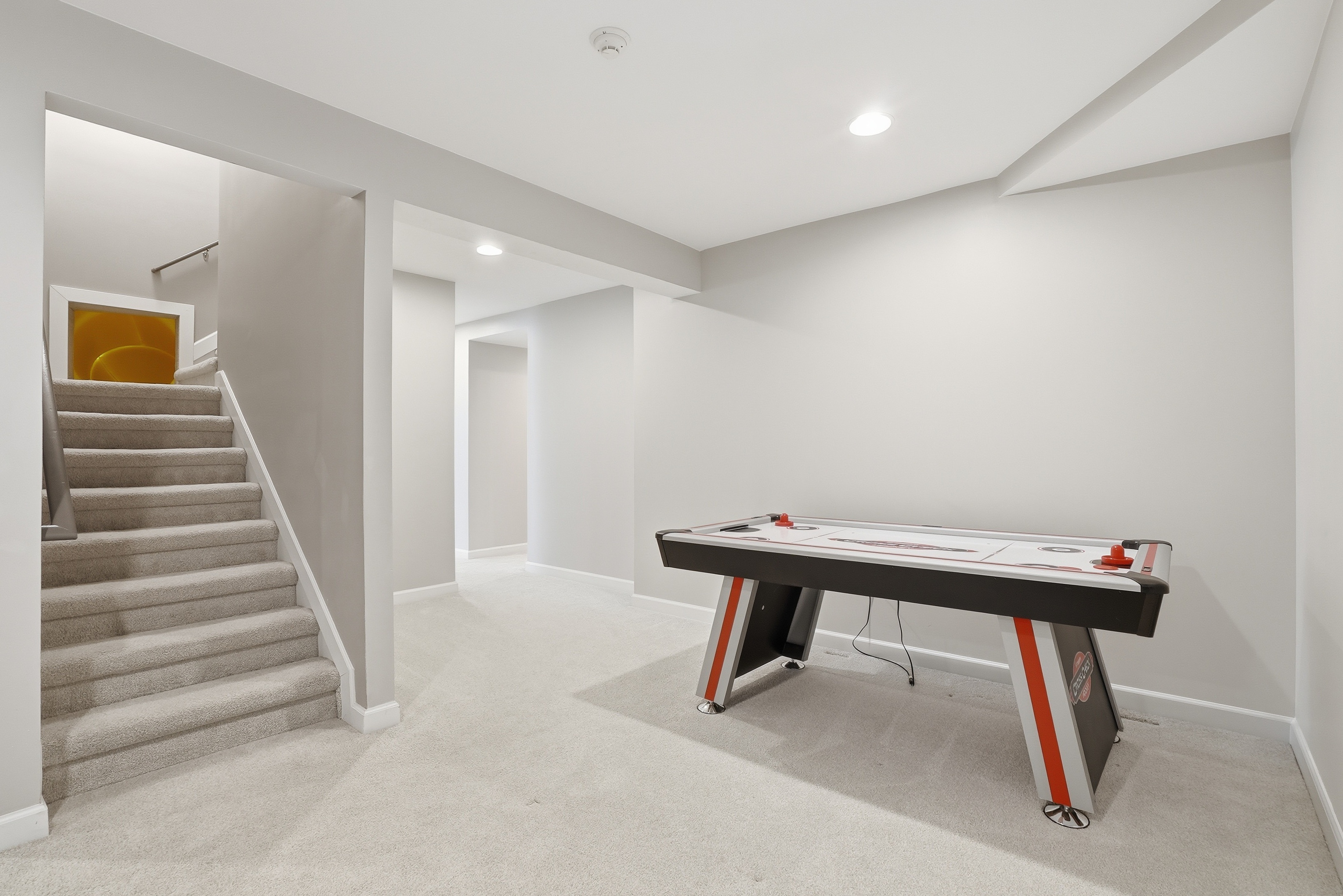  The Crown Jewel of Tall Grass: Waterfront Privacy Meets the Ultimate Layout - 物件實景