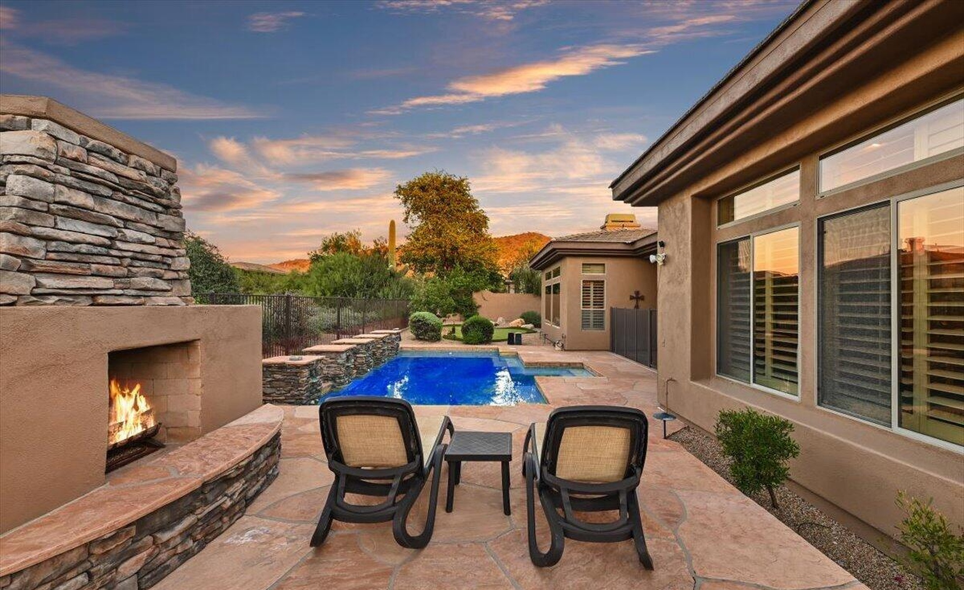  7696 E Moura Dr  Scottsdale, AZ - 物件實景