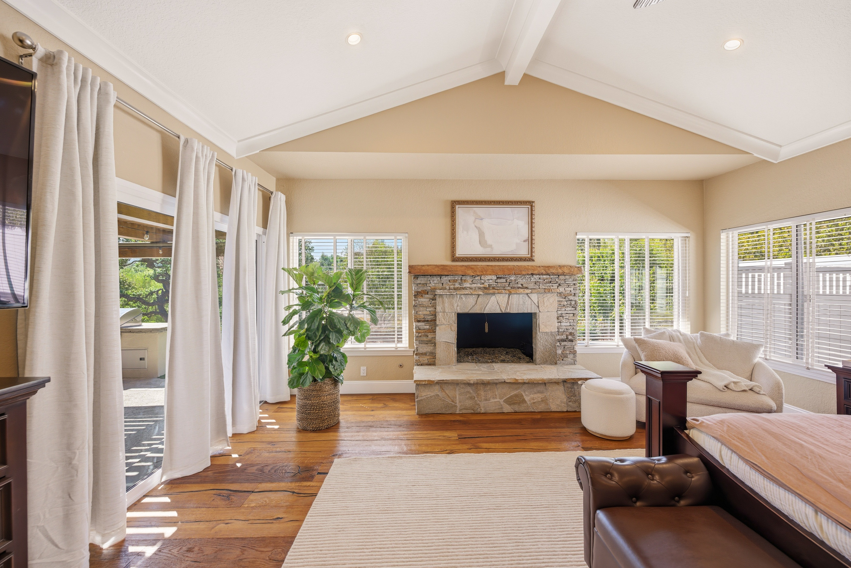  Sprawling Estate in Old Agoura - 物件實景