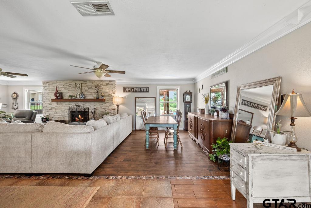1475 FM 49, Mineola, Texas, 75773, United States, 4 Bedrooms Bedrooms, ,3 BathroomsBathrooms,Residential,For Sale,1475 FM 49,1673387
