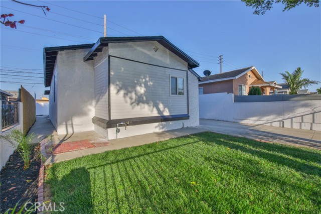 Los Angeles, California, 90002, United States, 3 Bedrooms Bedrooms, ,2 BathroomsBathrooms,Residential,For Sale,1928676