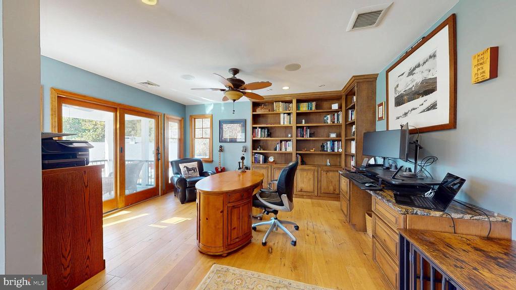 Medford, New Jersey, 08055, United States, 4 Bedrooms Bedrooms, ,4 BathroomsBathrooms,Residential,For Sale,1982523