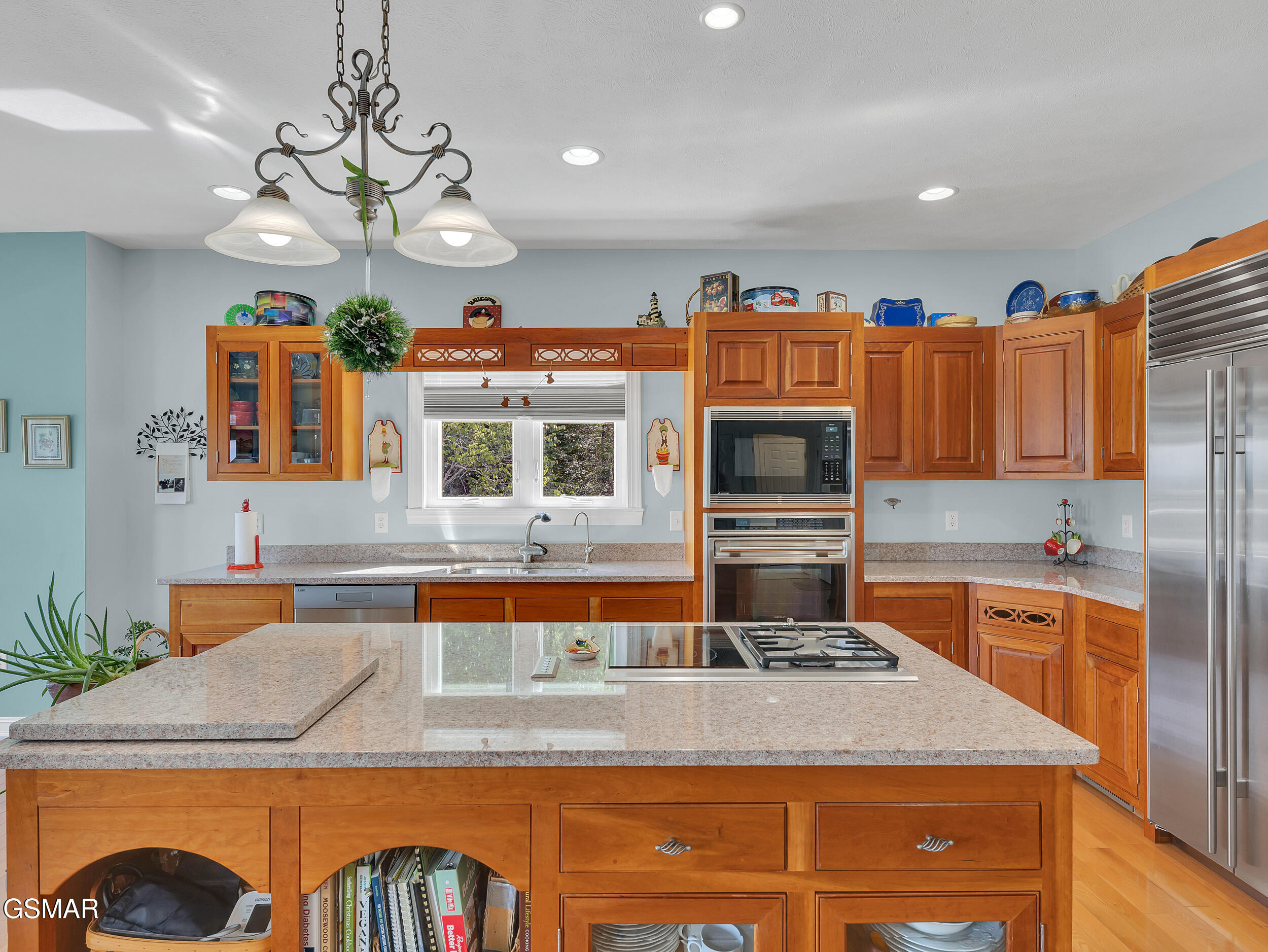 Mooresburg, Tennessee, 37811, United States, 2 Bedrooms Bedrooms, ,4 BathroomsBathrooms,Residential,For Sale,1861149