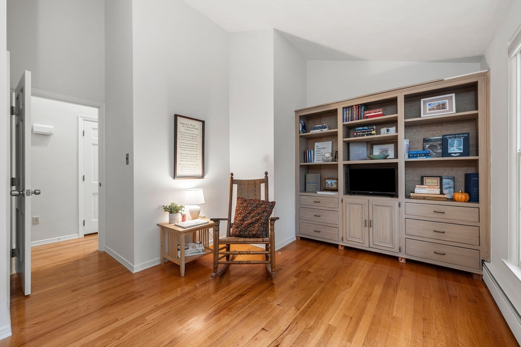 Andover, Massachusetts, 01810, United States, 4 Bedrooms Bedrooms, ,3 BathroomsBathrooms,Residential,For Sale,1987628